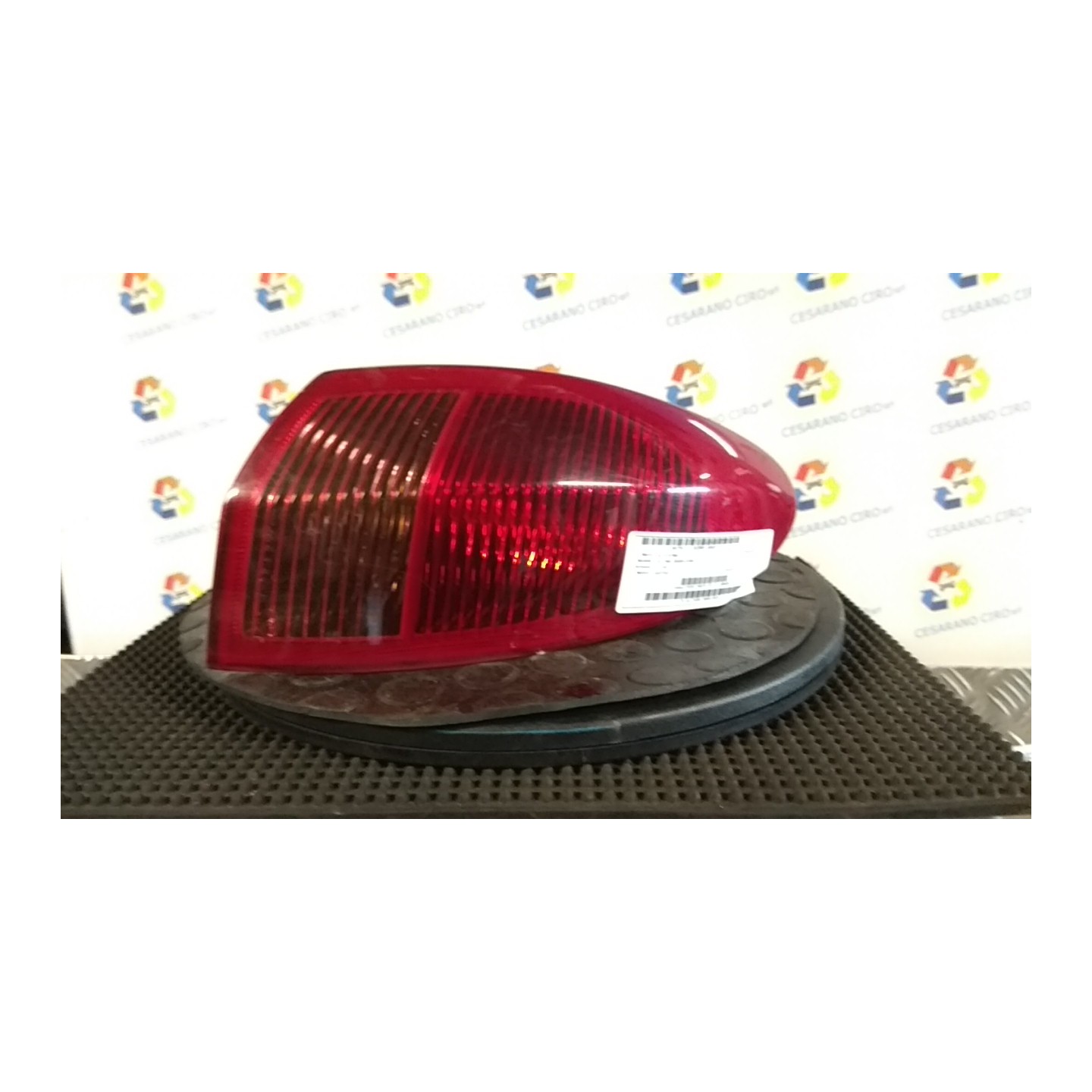 FANALE POST. PARTE EST. DX. 028 ALFA ROMEO 147 (W8) (08/00-01/06) AR37203 46556347