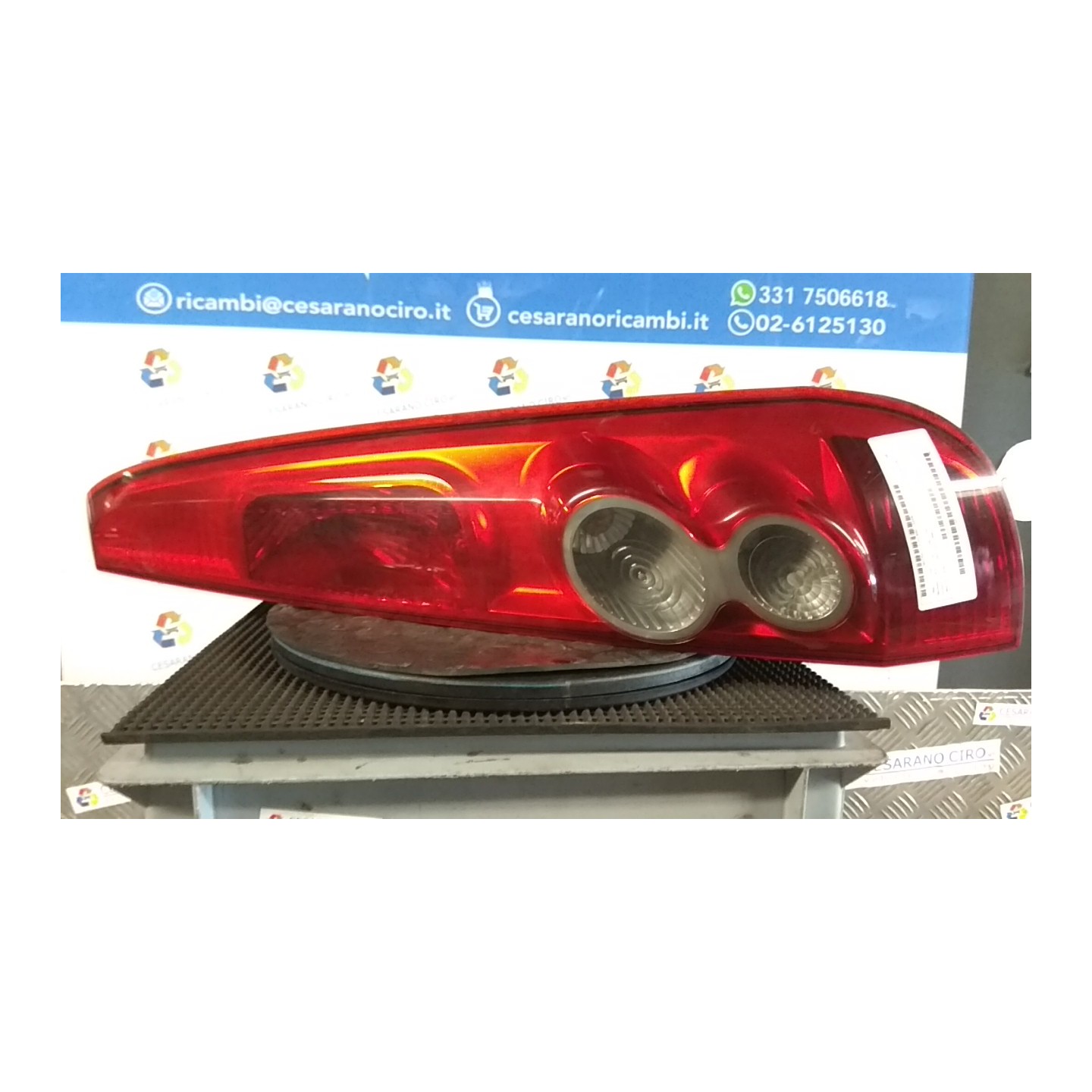 FANALE POST. DX. 091 FORD FIESTA (CBK) (12/05-12/08) F6JB 1437625