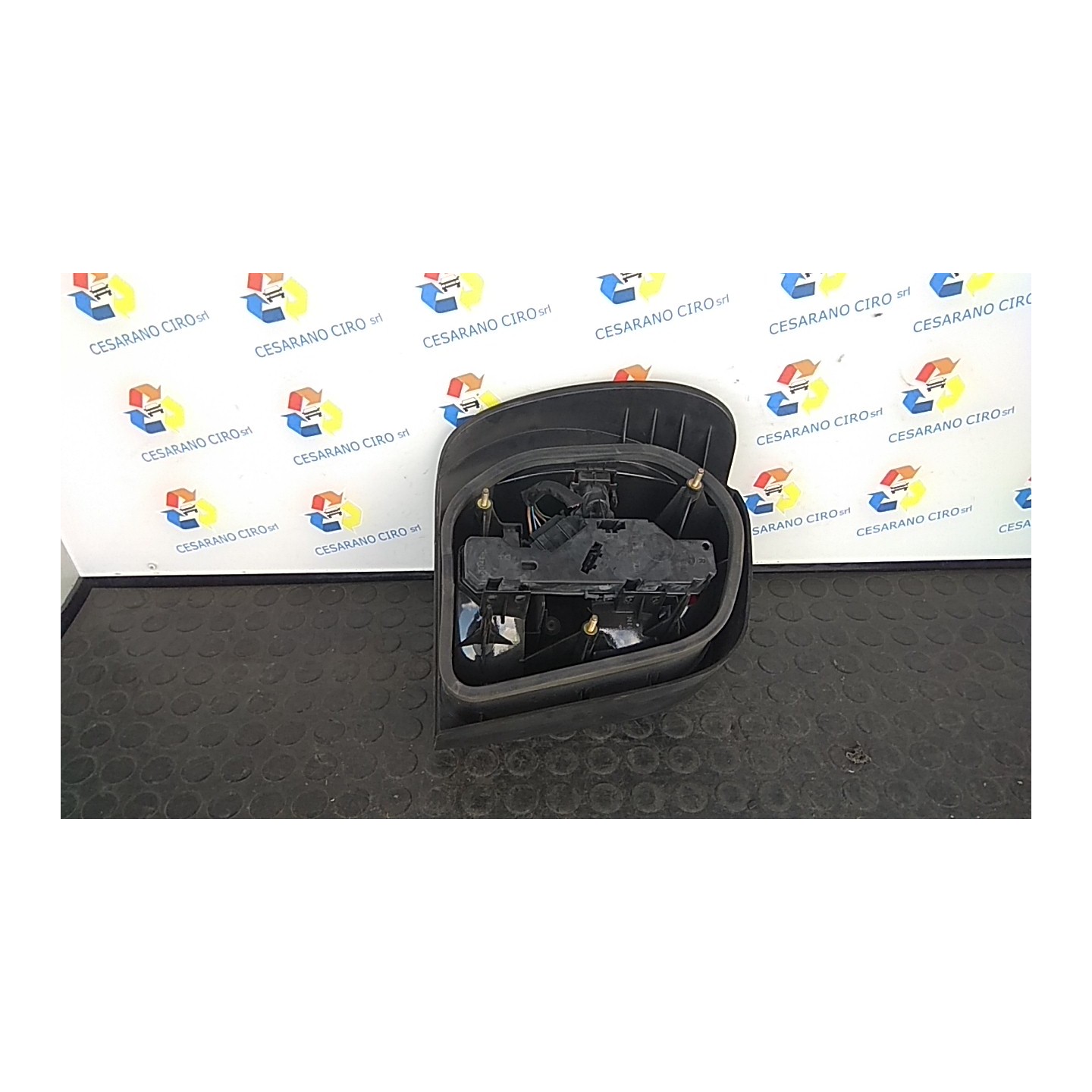 FANALE POST. DX. 293 VOLKSWAGEN POLO 3A SERIE (11/94-09/01) AER 6N0945096B