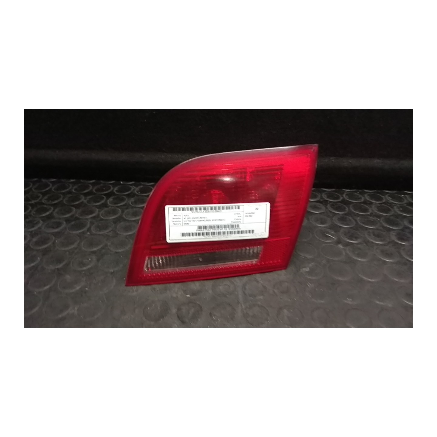 FANALE POST. PARTE INT. DX. 031 AUDI A3 (8P) (04/03-06/10) BMM 8P4945094B