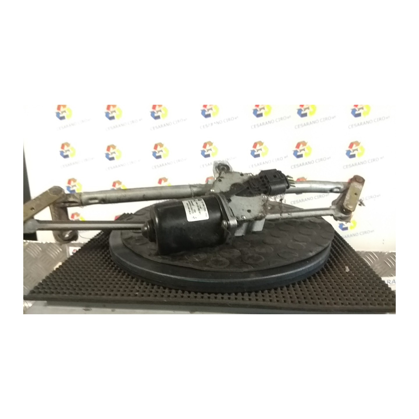 MECCANISMO TERGIPARABREZZA CON MOTORINO 061 VOLKSWAGEN GOLF (1J) (09/97-03/06) BCB NB3753023025086