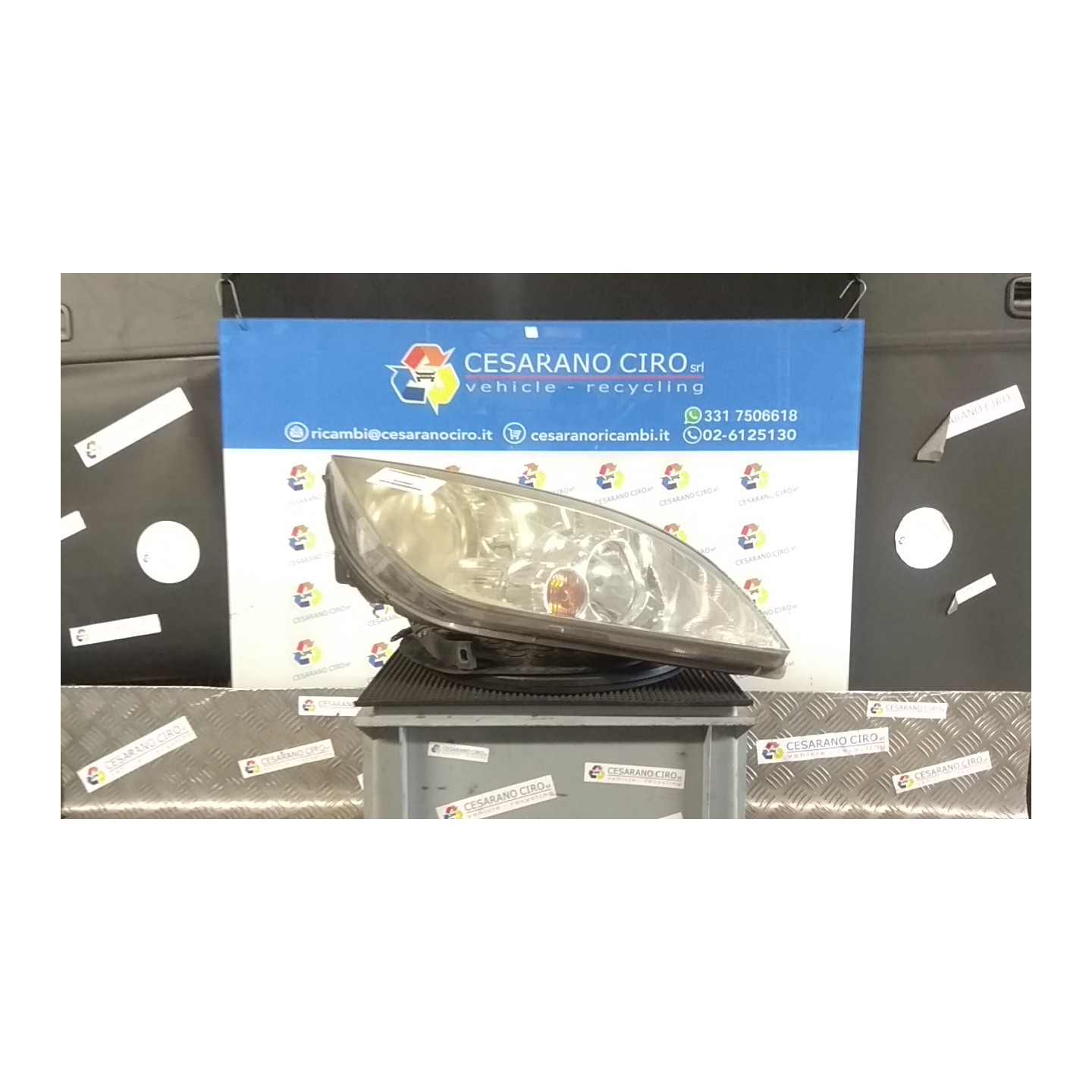 PROIETTORE DX. 096 MITSUBISHI COLT 7A SERIE (06/04-12/09) 135930 MN186256