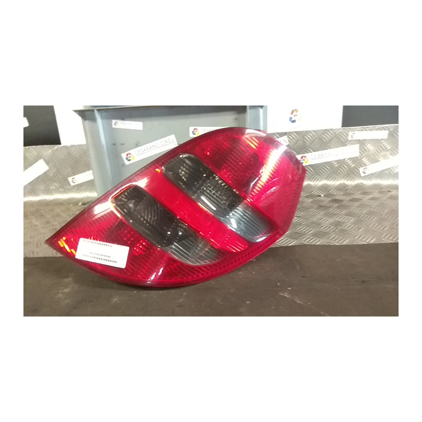 FANALE POST. P/AVANTGARDE DX. 062 MERCEDES-BENZ CLASSE A (W/C169) (07/04-04/13 640940 A1698201064