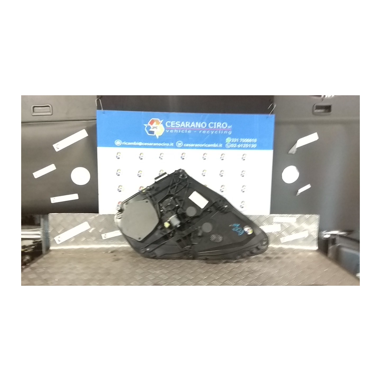 ALZACRISTALLO ELETTR. PORTA POST. DX. 079 FORD FIESTA (CB1) (09/08-10/13) SNJB 1633712