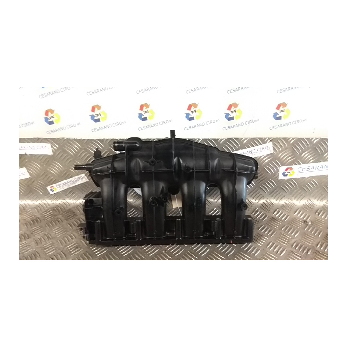 COLLETTORE ASPIRAZIONE 099 VOLKSWAGEN GOLF (1K) (10/03-12/09) AXX 06F133201P