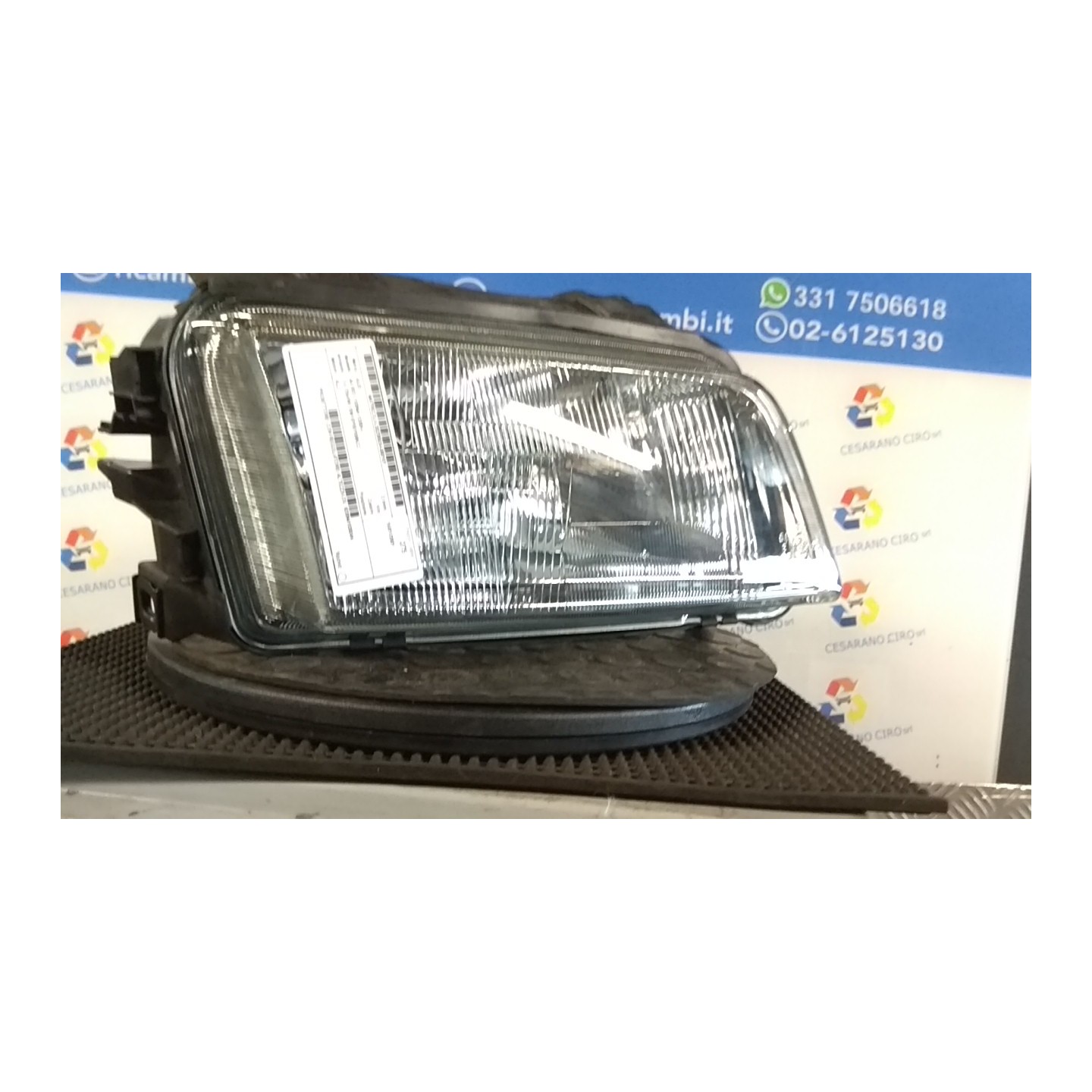 PROIETTORE CON REGOLATORE ALTEZZA DX. 101 AUDI A4 (8D) (10/94-12/00) ALZ 8D0941030AK