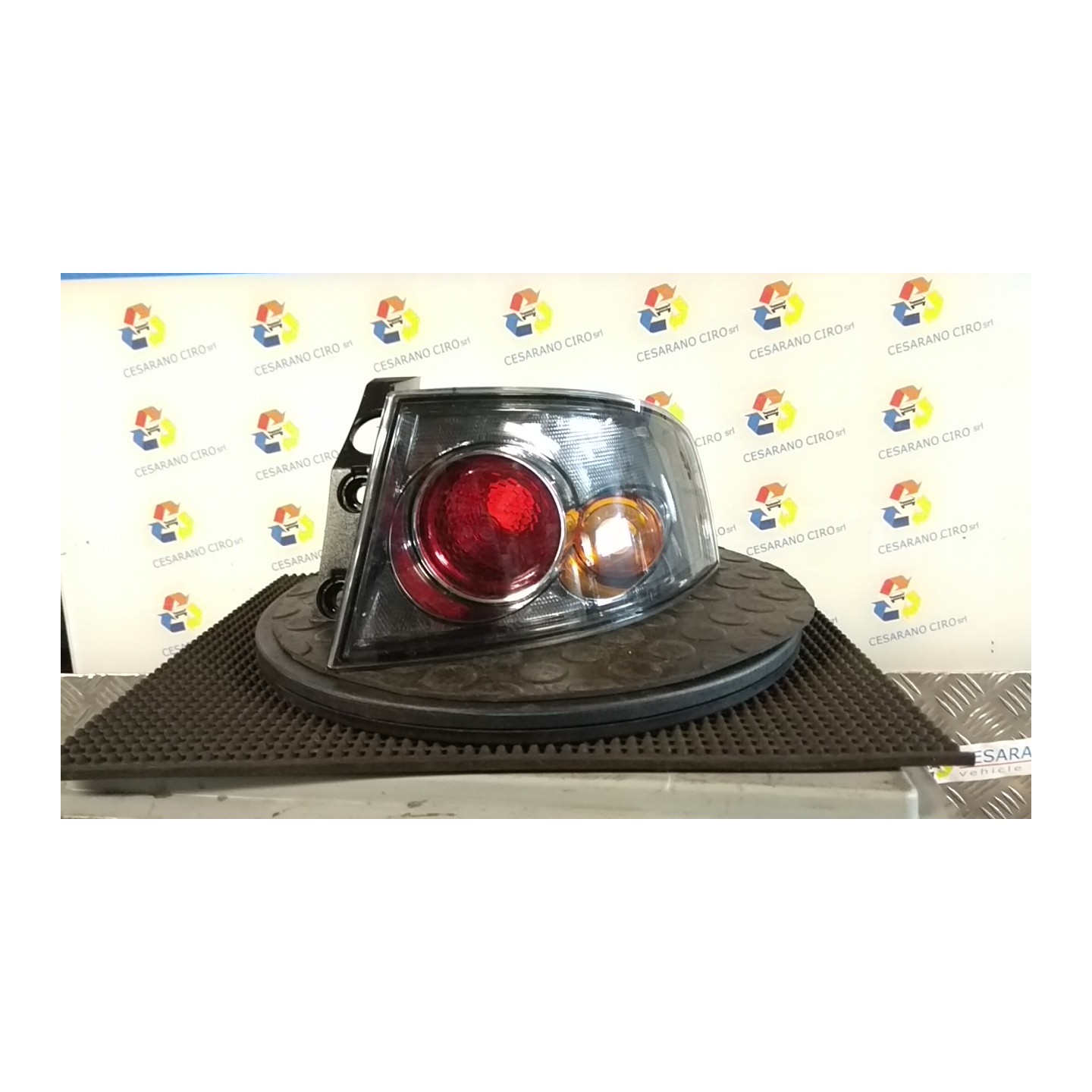 FANALE POST. PARTE EST. RI OSCURATI DX. 106 SEAT IBIZA (6L) (12/01-08/09) BBY 6L6945112C