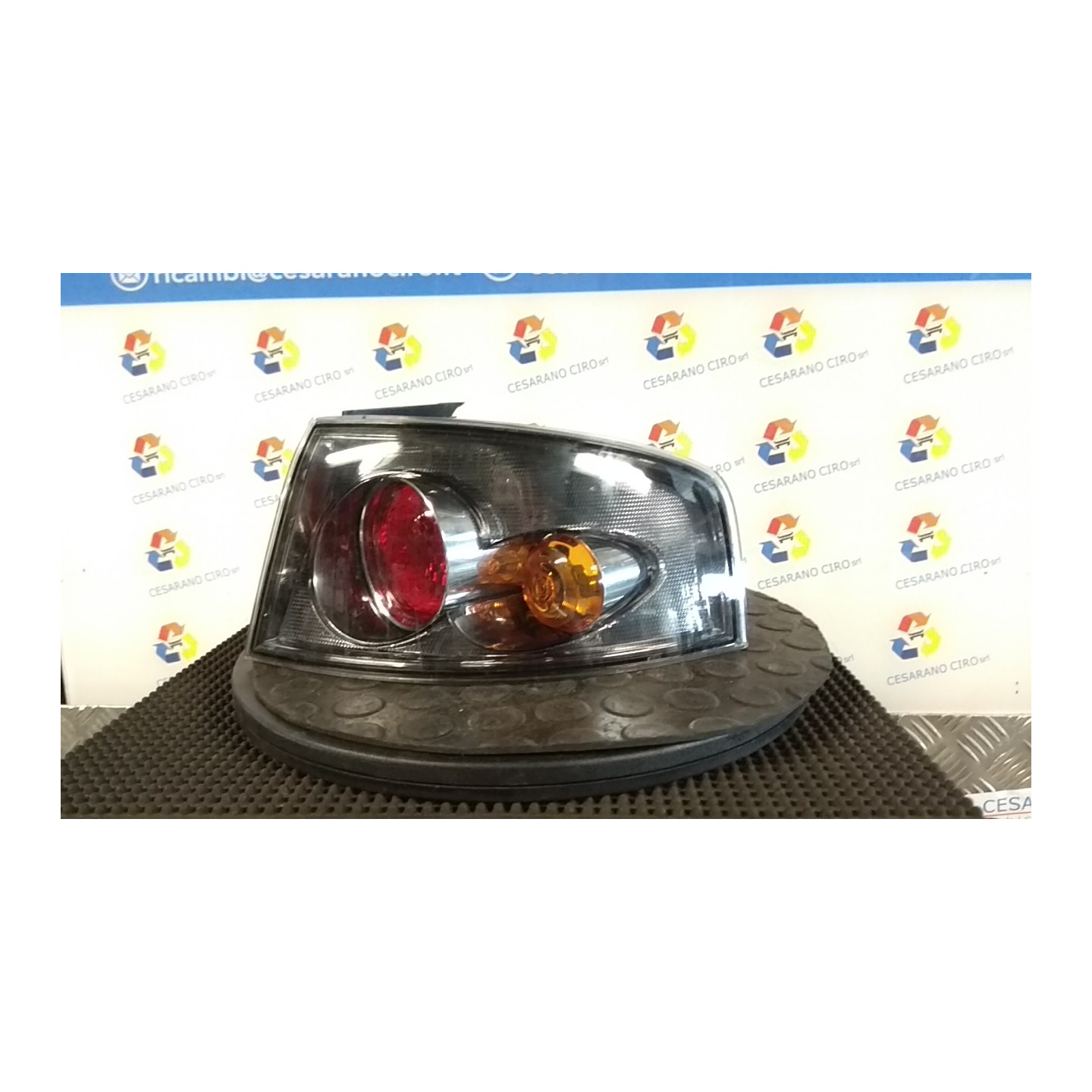 FANALE POST. PARTE EST. RI OSCURATI DX. 106 SEAT IBIZA (6L) (12/01-08/09) BBY 6L6945112C