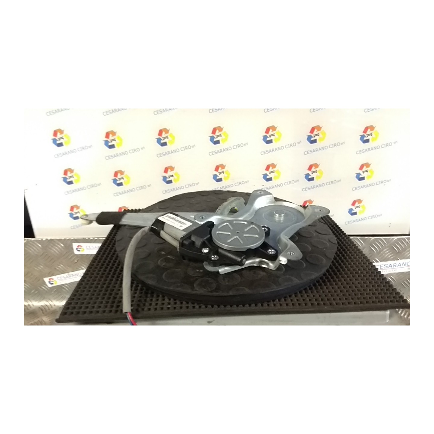 ALZACRISTALLO ELETTR. PORTA POST. CON MOTORINO SX 002 DR DR5 SQRE4G16 NB0076002717003747999999SX