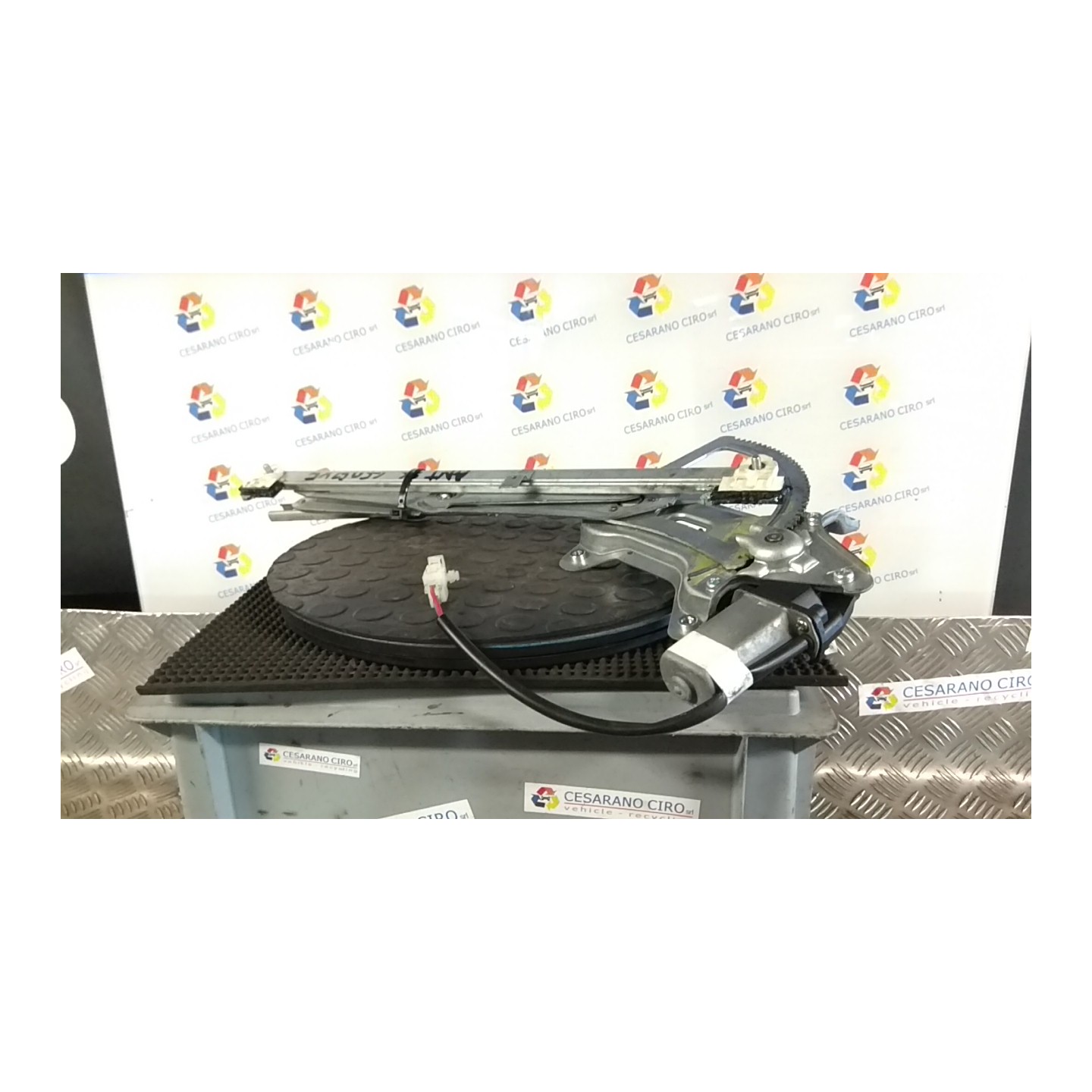ALZACRISTALLO ELETTR. PORTA ANT. CON MOTORINO SX 003 DR DR5 SQRE4G16 NB0070002717003747999999SX