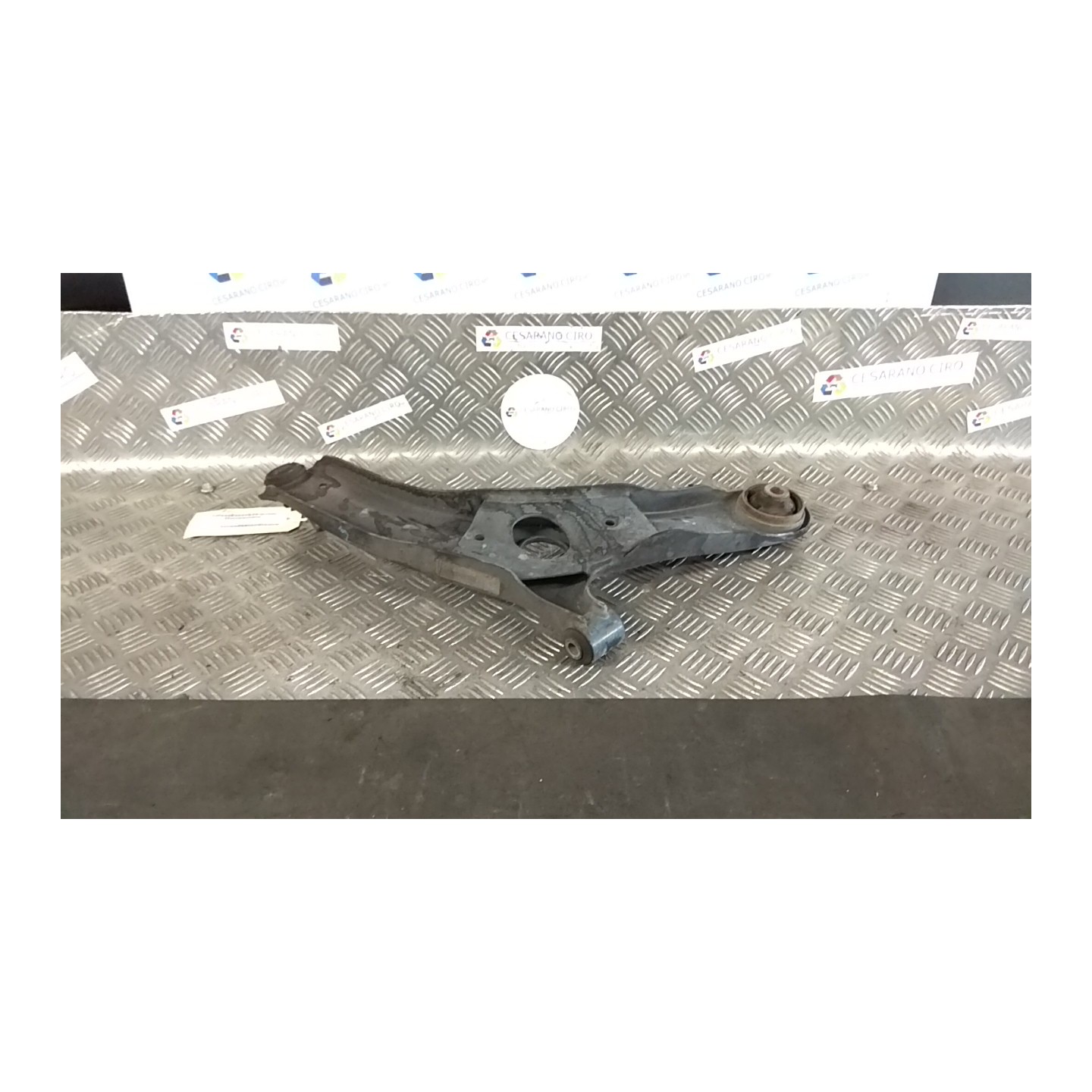 BRACCIO OSCILLANTE SOSP. ANT. SX. 054 HYUNDAI IX20 (10/10-) G4FA 545001P100