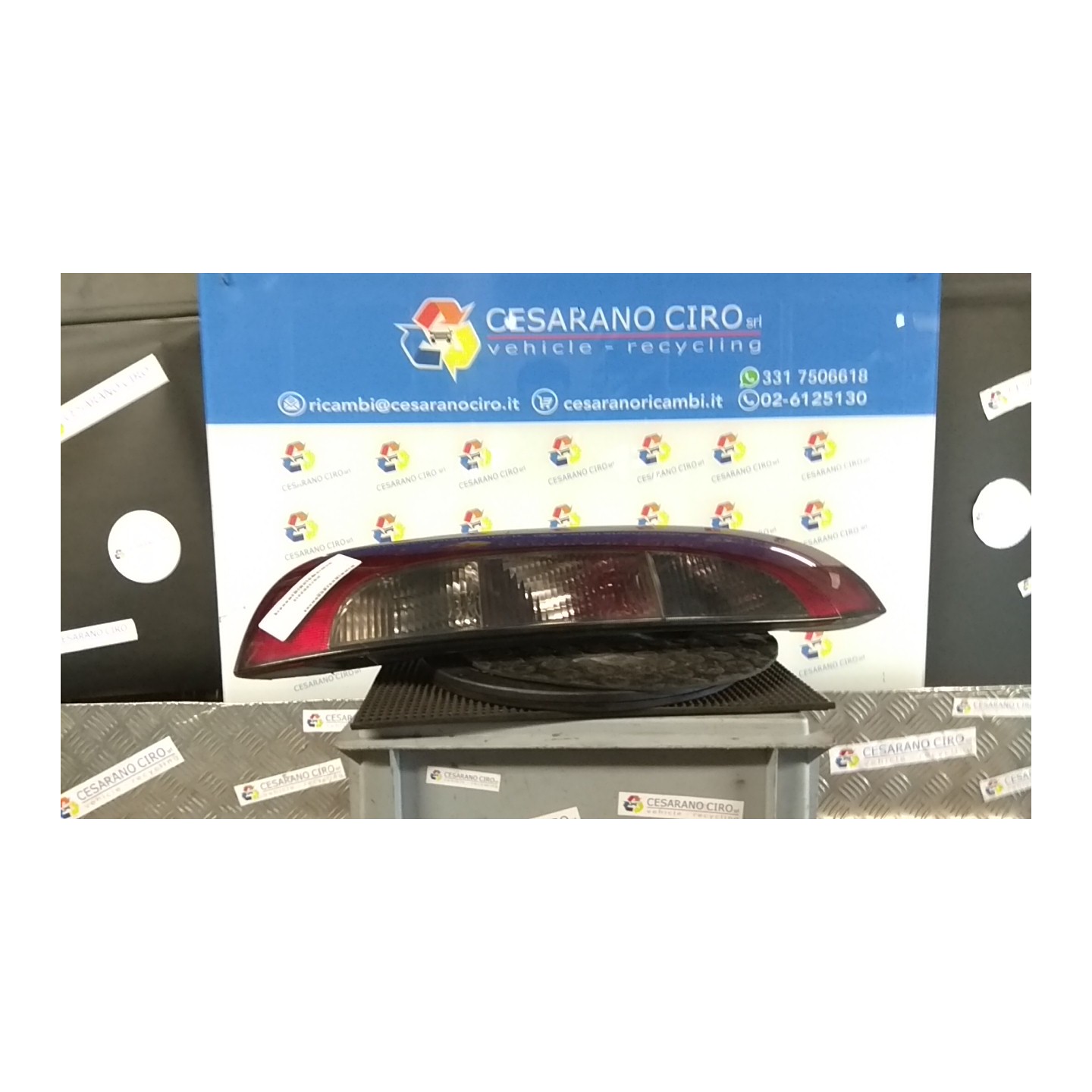 FANALE POST. TINTA SCURA SX. 060 OPEL CORSA (X01) (10/00-06/06) Z10XE 93170222