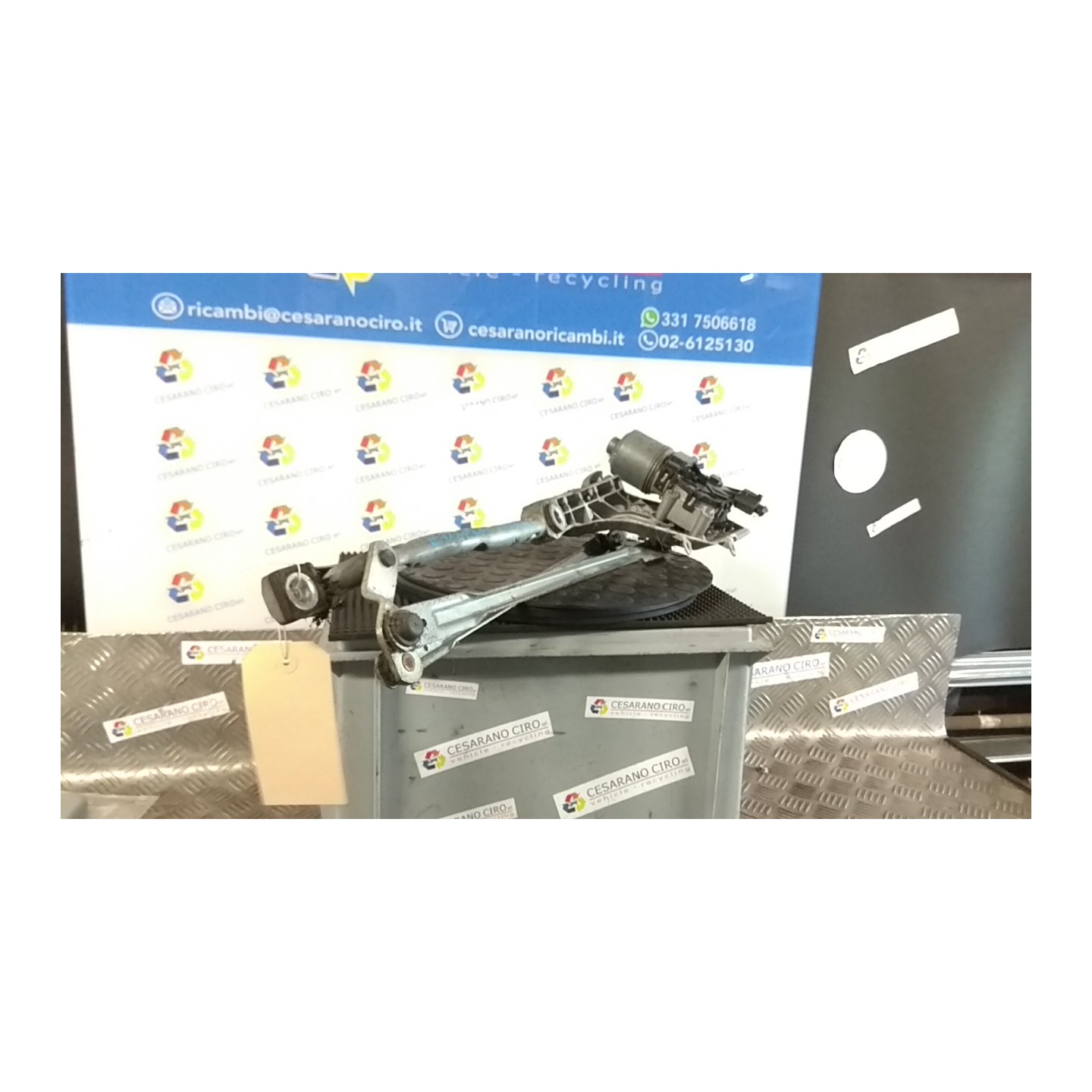 MECCANISMO TERGIPARABREZZA CON MOTORINO 077 FORD FIESTA (CB1) (09/08-10/13) SNJB NB3753007045005