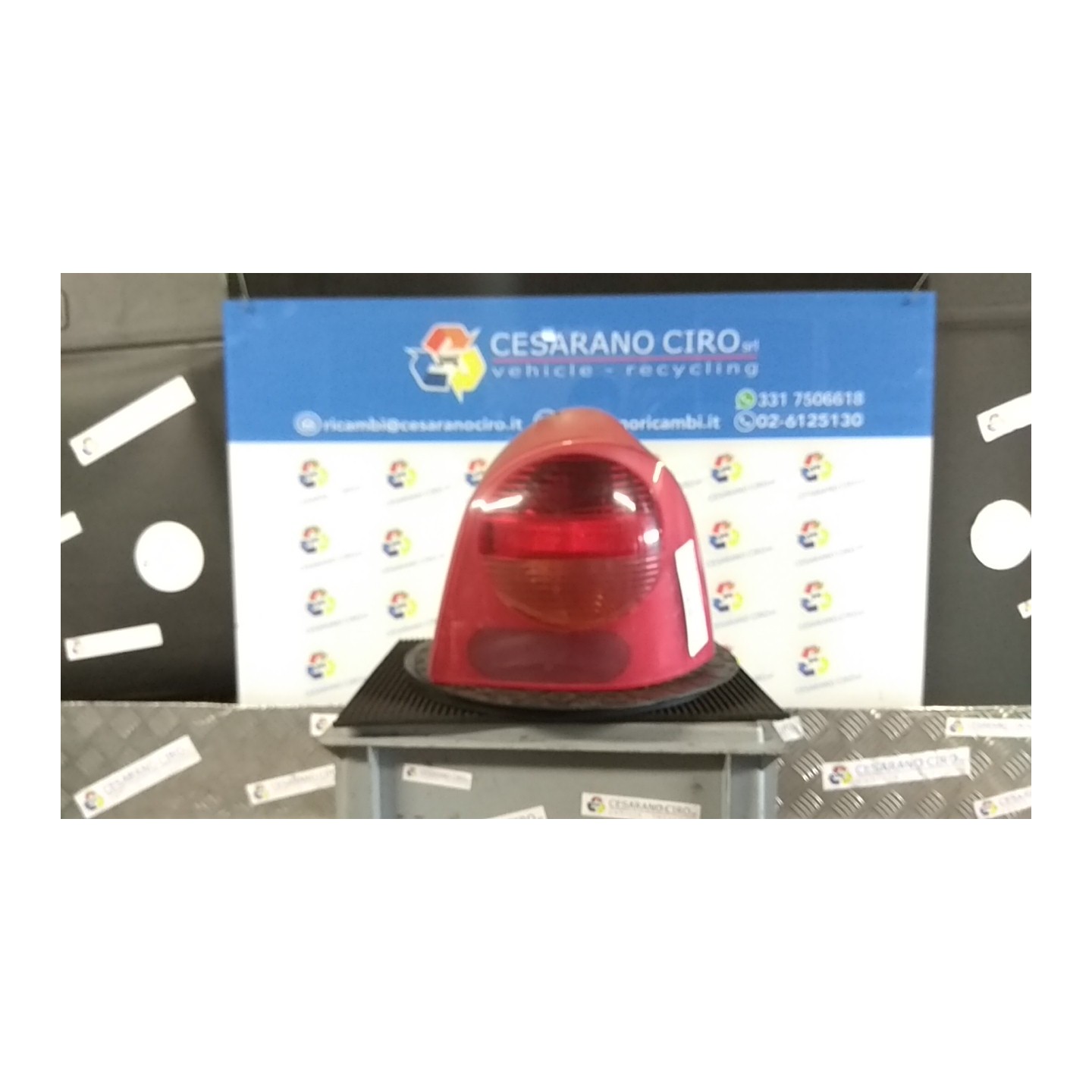 FANALE POST. -09/04 DX. 125 RENAULT TWINGO 1A SERIE (08/98-09/07) D7FF7 8200338149
