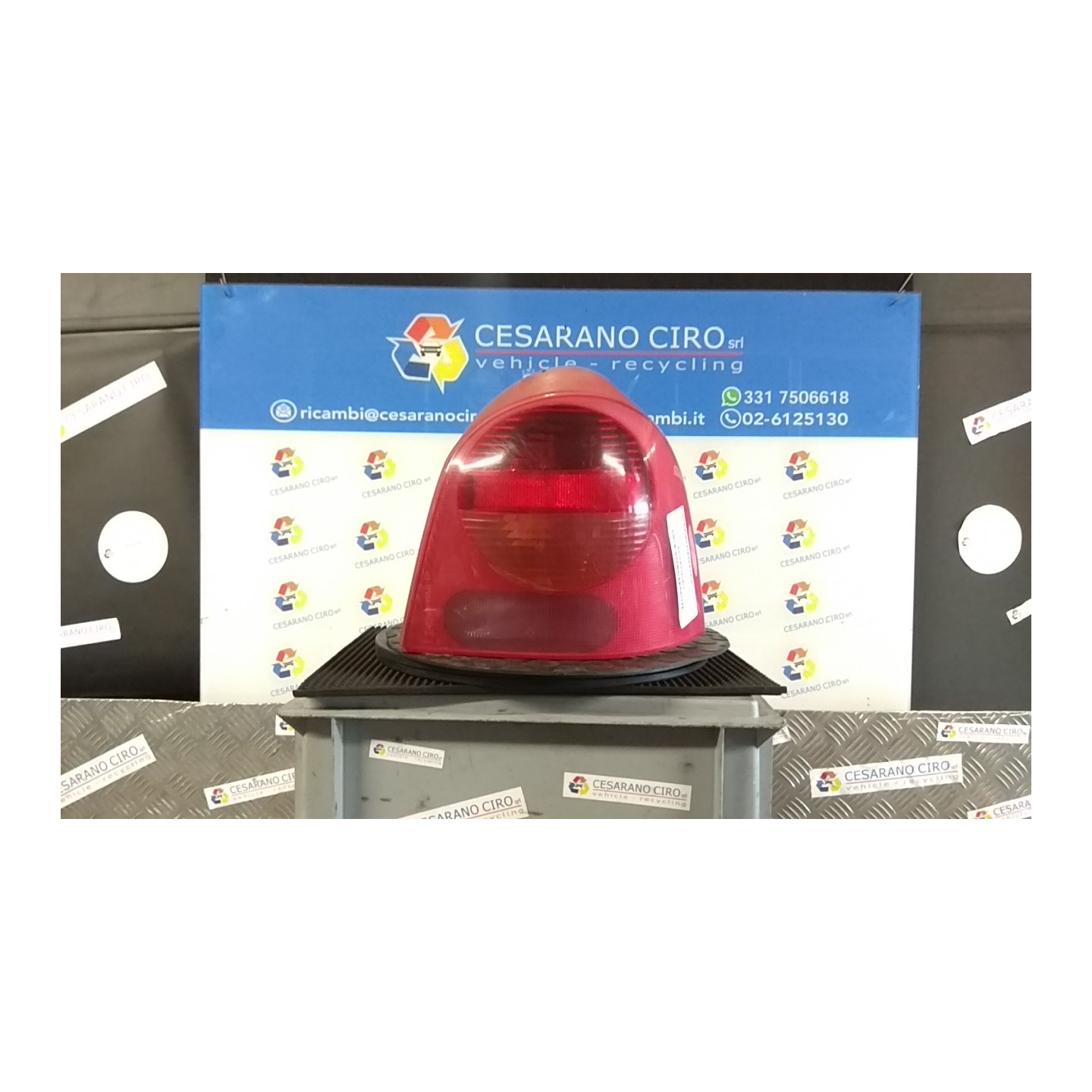 FANALE POST. -09/04 DX. 125 RENAULT TWINGO 1A SERIE (08/98-09/07) D7FF7 8200338149