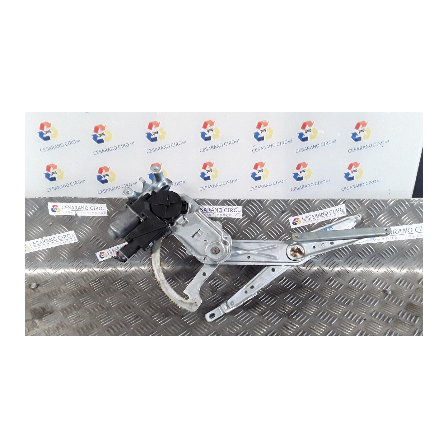 ALZACRISTALLO ELETTR. PORTA ANT. DX. 147 OPEL MERIVA (X03) (03/03-12/10) Z17DTH 93186831