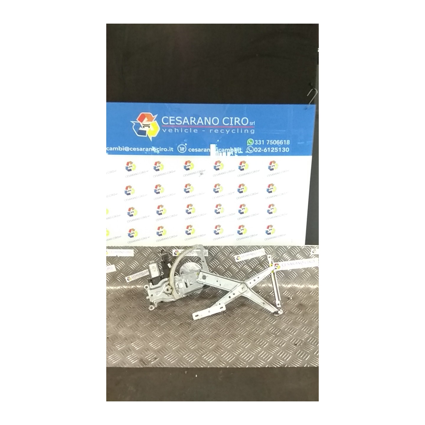 ALZACRISTALLO ELETTR. PORTA ANT. DX. 151 OPEL CORSA (X01) (10/00-06/06) Z12XEP 93186825