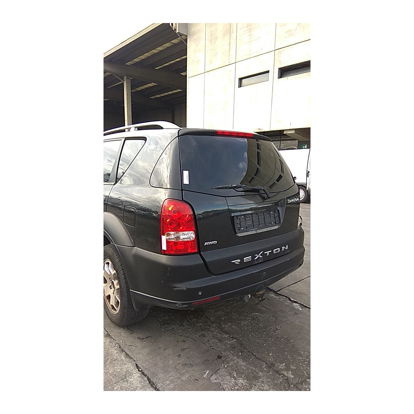 PORTELLO POST. C/GUARNIZIONI/LUNOTTO APRIBILE 010 SSANGYONG REXTON/REXTON II (12/03-) 665935 6400108333