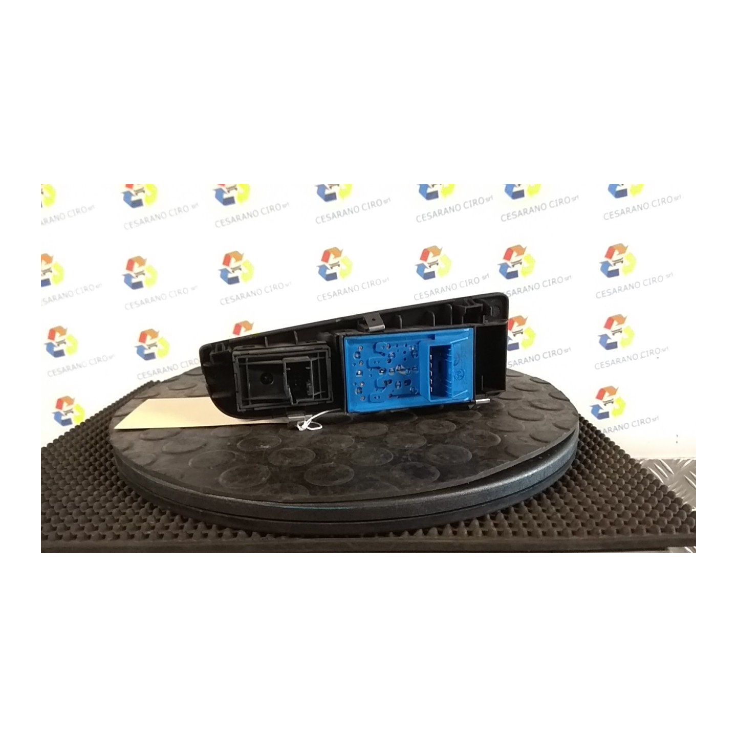 BLOCCO COMANDI ALZACRISTALLI E RETROVISORI EST. ALZACRISTALLO ELETTRICO POST SX. 073 FIAT GRANDE PUNTO (2Y) (06/05-12/08 350A100