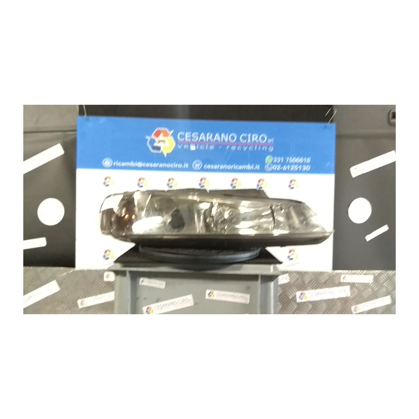 PROIETTORE CON REGOLATORE ALTEZZA DX. 105 PEUGEOT 406 (04/99-05/04) RHZ 6205V2