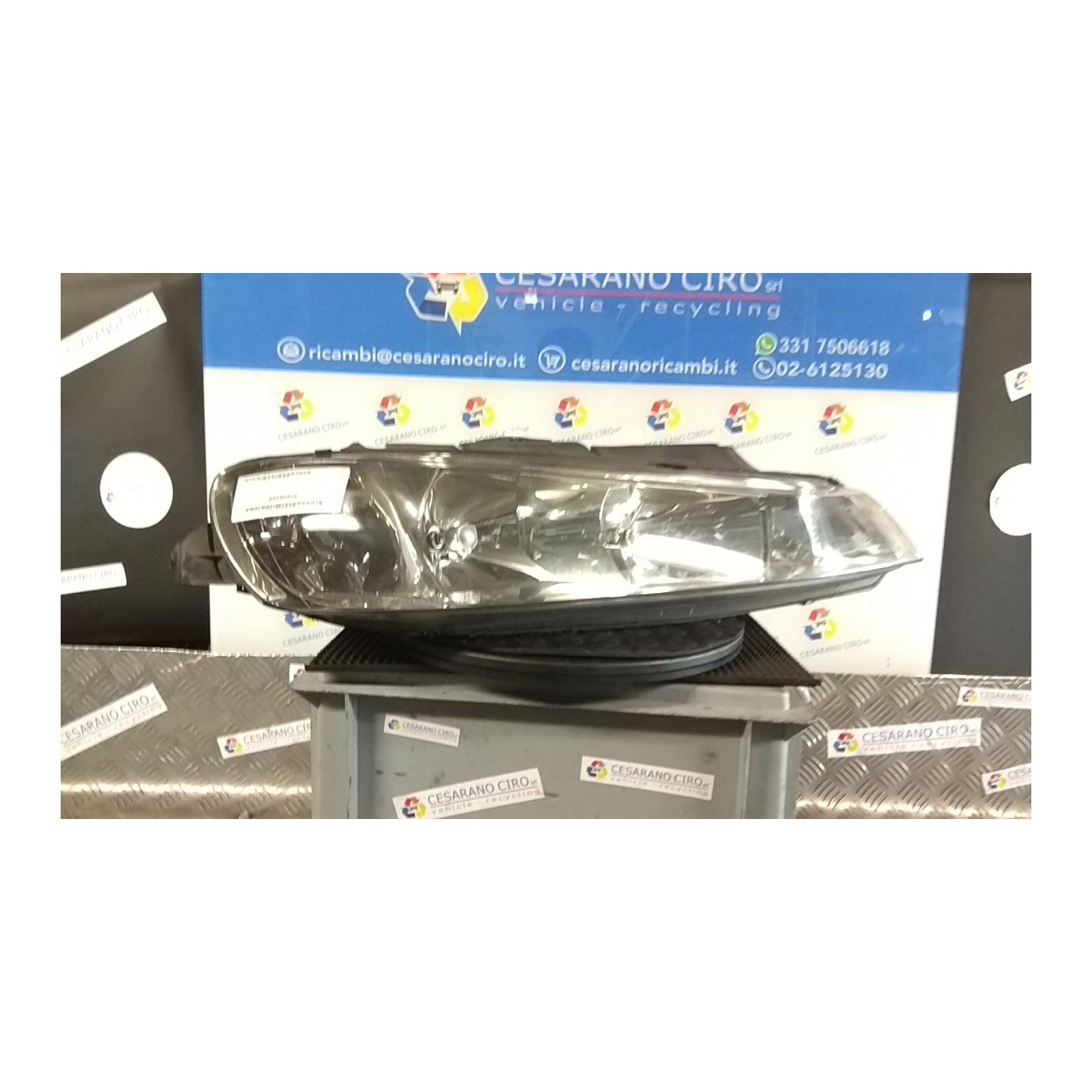 PROIETTORE CON REGOLATORE ALTEZZA DX. 105 PEUGEOT 406 (04/99-05/04) RHZ 6205V2