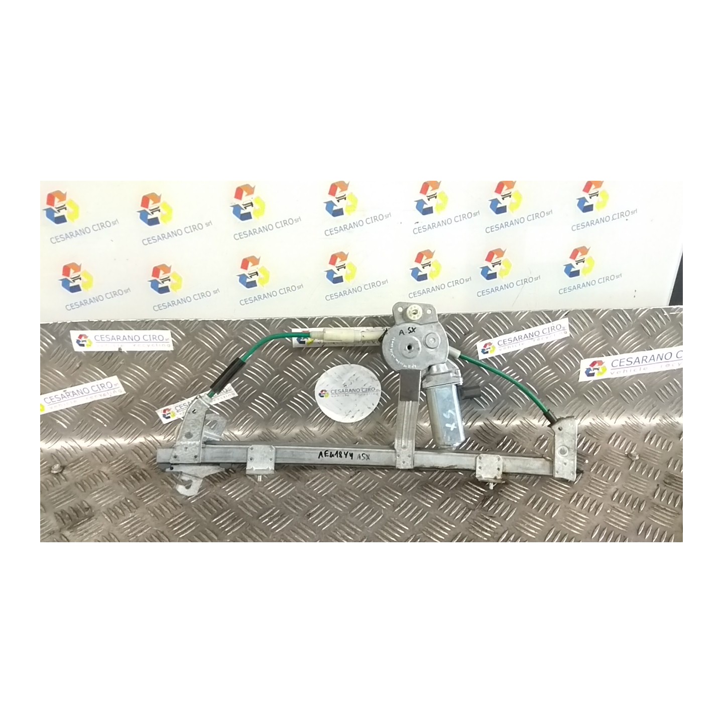 ALZACRISTALLO ELETTR. PORTA ANT. CON MOTORINO SX. 084 ALFA ROMEO 146 (05/95-03/99) 33501 46761606