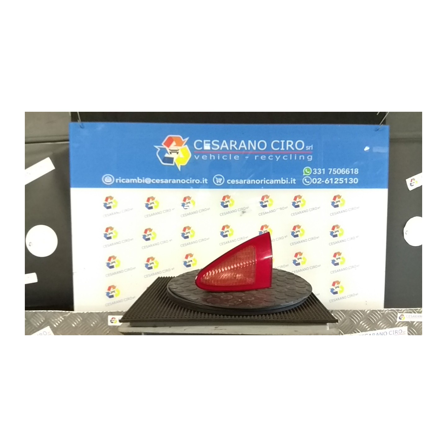 FANALE POST. PARTE INT. DX. 098 ALFA ROMEO 147 (W8) (08/00-01/06) AR37203 46556348