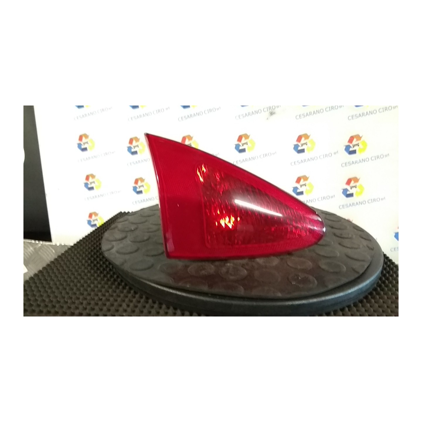 FANALE POST. PARTE INT. SX. 099 ALFA ROMEO 147 (W8) (08/00-01/06) AR37203 46556346