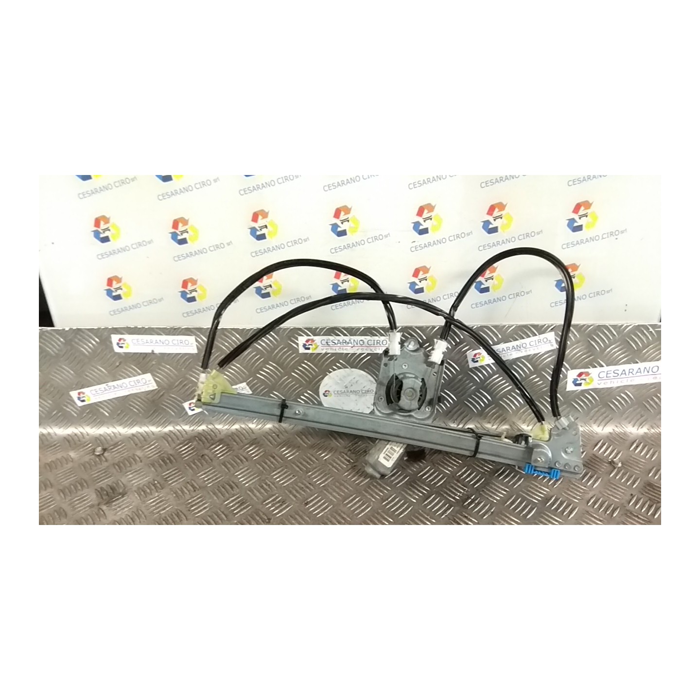ALZACRISTALLO ELETTR. PORTA ANT. C/MOTORINO DX. 109 RENAULT LAGUNA 2A SERIE (03/01-09/07) F4PC7 8200485195