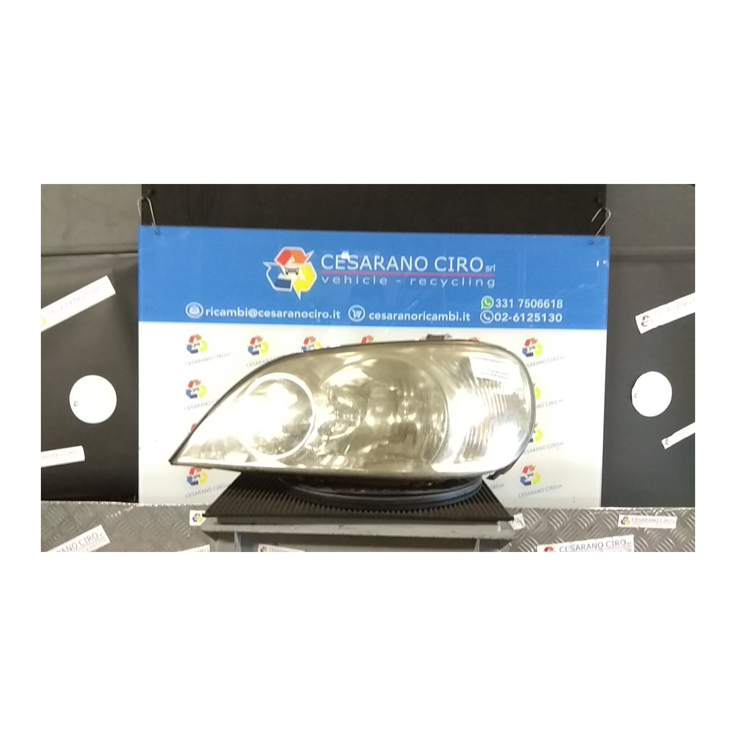 PROIETTORE SX. 125 KIA CARNIVAL 1A SERIE (04/99-12/06 J3 0K54E51040A