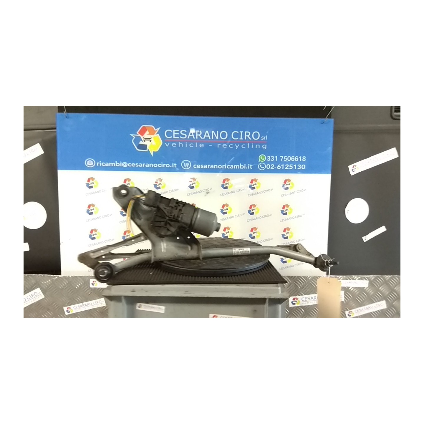 MECCANISMO TERGIPARABREZZA CON MOTORINO 148 DACIA DUSTER (10/13-12/18) K9KG6 8200619512