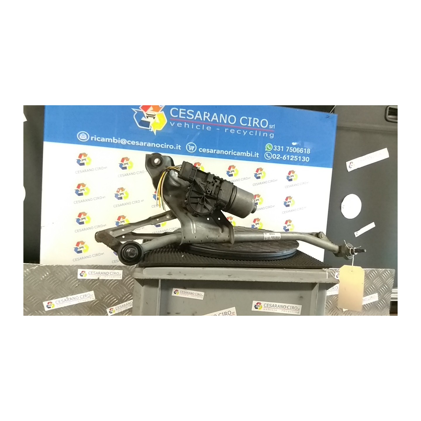 MECCANISMO TERGIPARABREZZA CON MOTORINO 148 DACIA DUSTER (10/13-12/18) K9KG6 8200619512