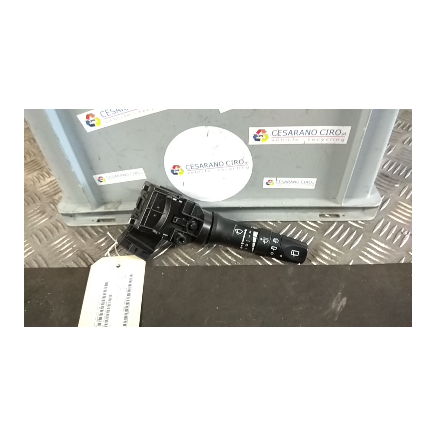 BLOCCO COMANDI TERGICRISTALLI 027 HYUNDAI I20 (01/09-) G4LA 934201J010