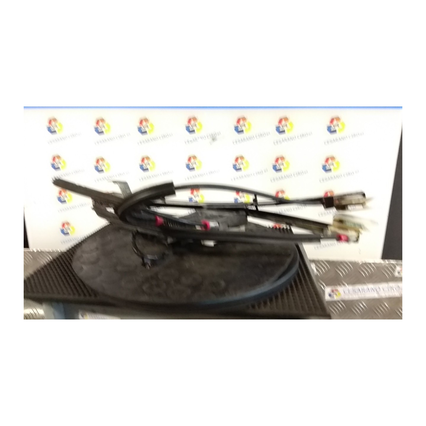 ALZACRISTALLO ELETTR. PORTA ANT. C/MOTORINO SX. 053 FORD MONDEO (CA2) (04/07-) QXBA 1803915