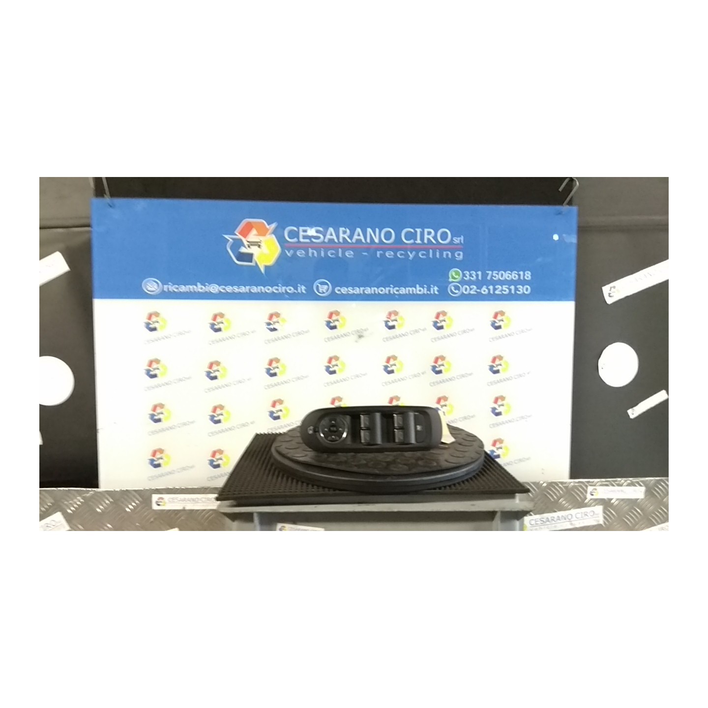 BLOCCO COMANDI ALZACRISTALLI 055 FORD MONDEO (CA2) (04/07-) QXBA 1467191