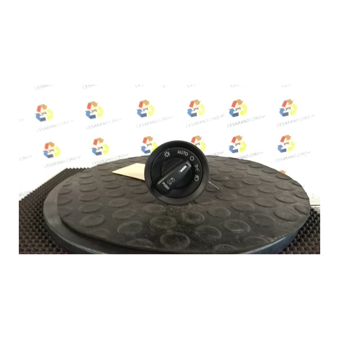 INTERRUTTORE BLOCCO COMANDO LUCI 082 FIAT FREEMONT (24) (04/11-) 939B5000 K68072003AC