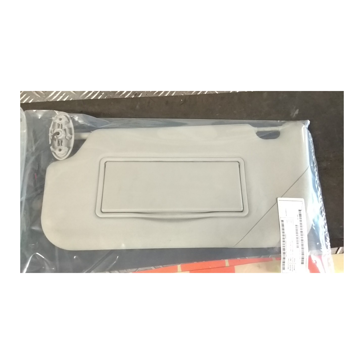 ALETTA PARASOLE PARABREZZA LEGGERO SX. 093 FORD C-MAX (CB7) (09/10-05/15) TXDB 1691468