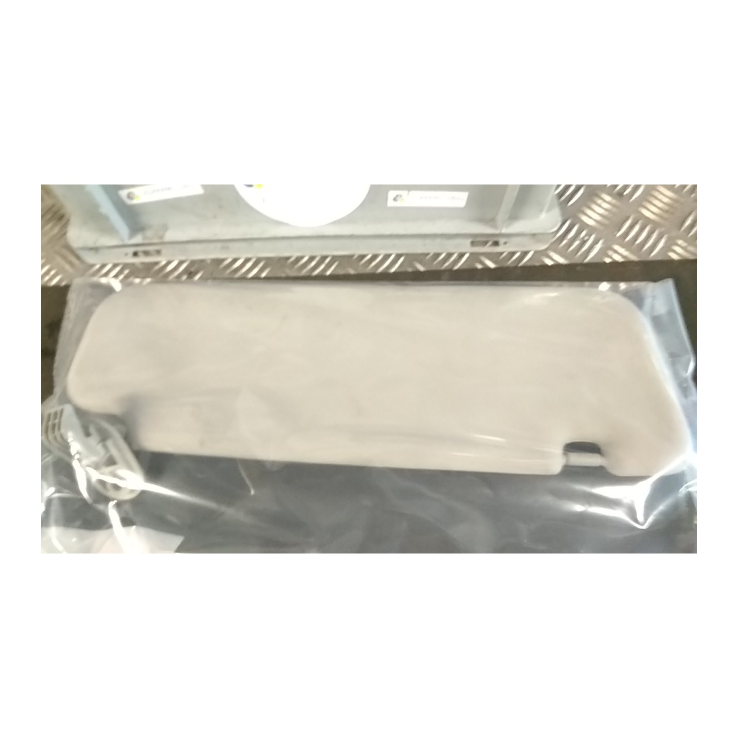 ALETTA PARASOLE PARABREZZA SX. 113 KIA VENGA (01/10-) G4FA 852101P000ED