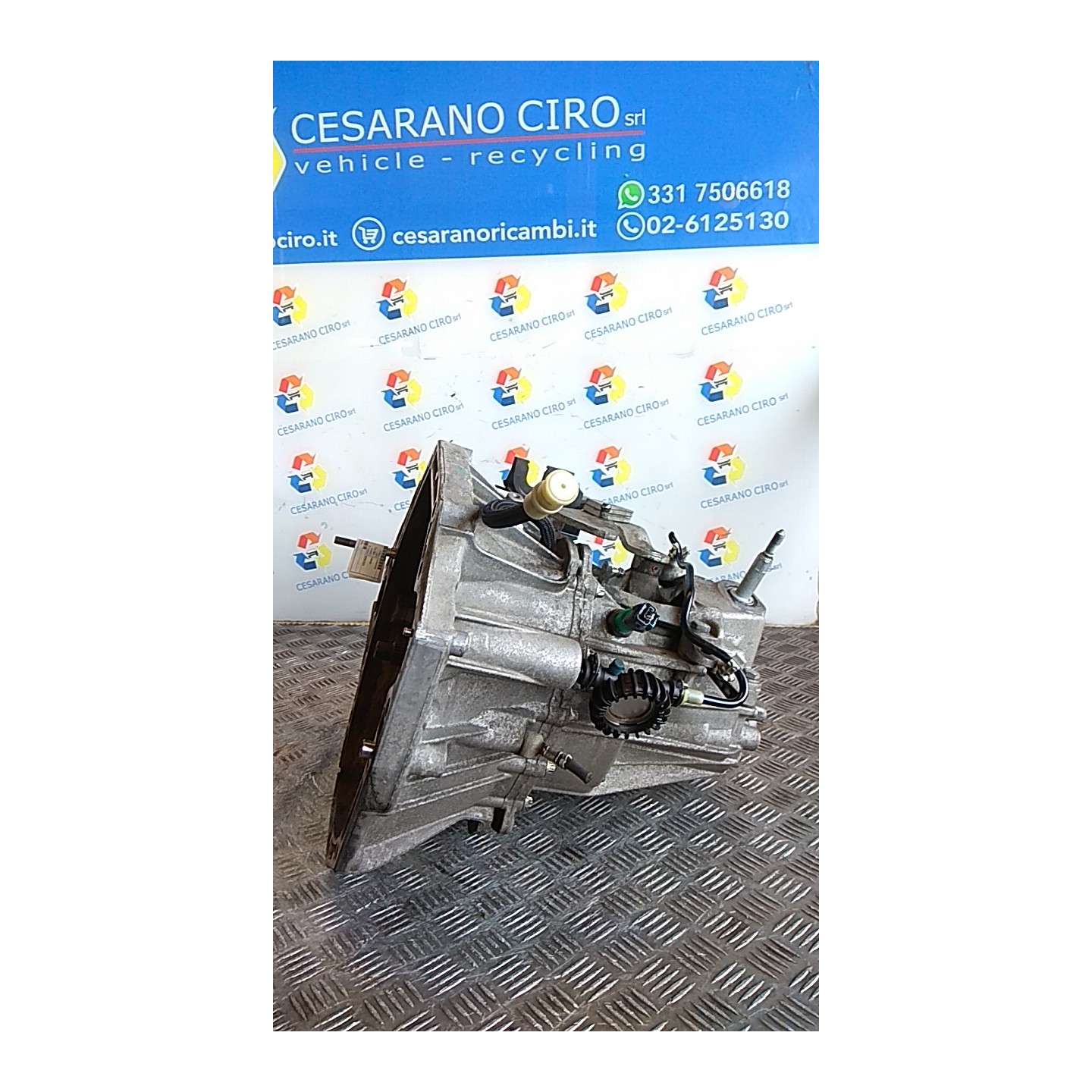 CAMBIO COMPL. 001 DACIA DUSTER (10/13-12/18) K9KG6 320105644R