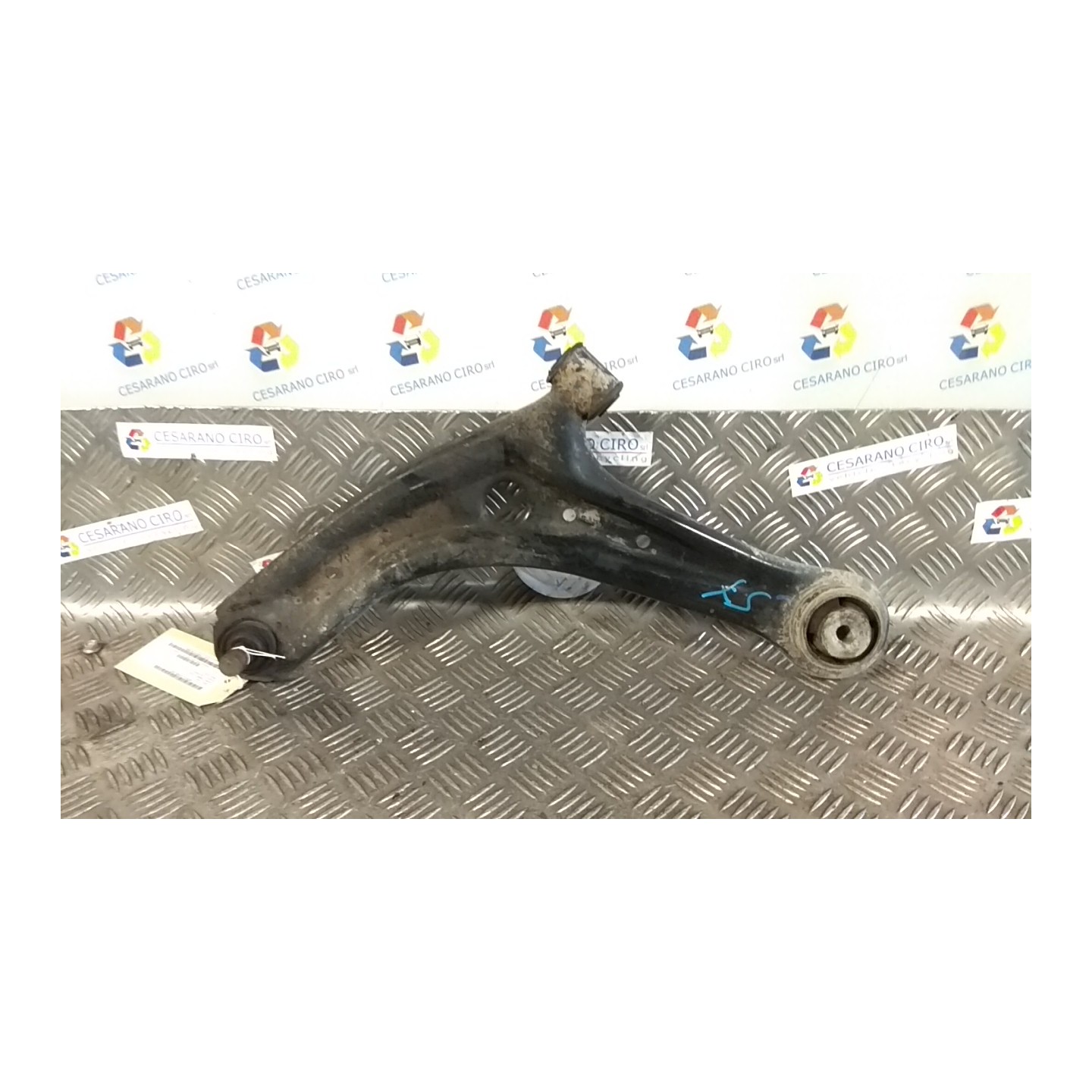BRACCIO OSCILLANTE SOSP. ANT. SX. 017 FORD TRANSIT COURIER (C4A) (05/14-0 XUCD 1834055