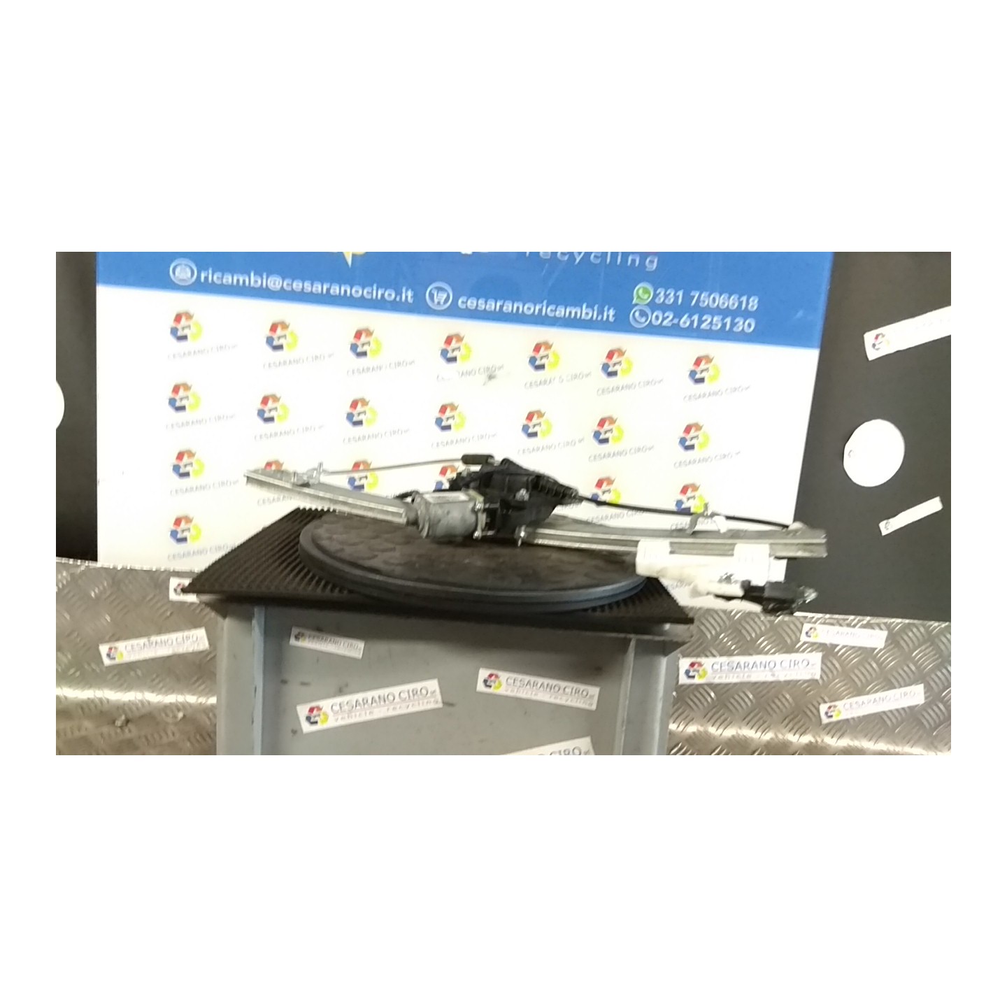 ALZACRISTALLO ELETTR. PORTA ANT. DX. 055 HYUNDAI I10 2020 (01/20-) G3LD 82404K6010