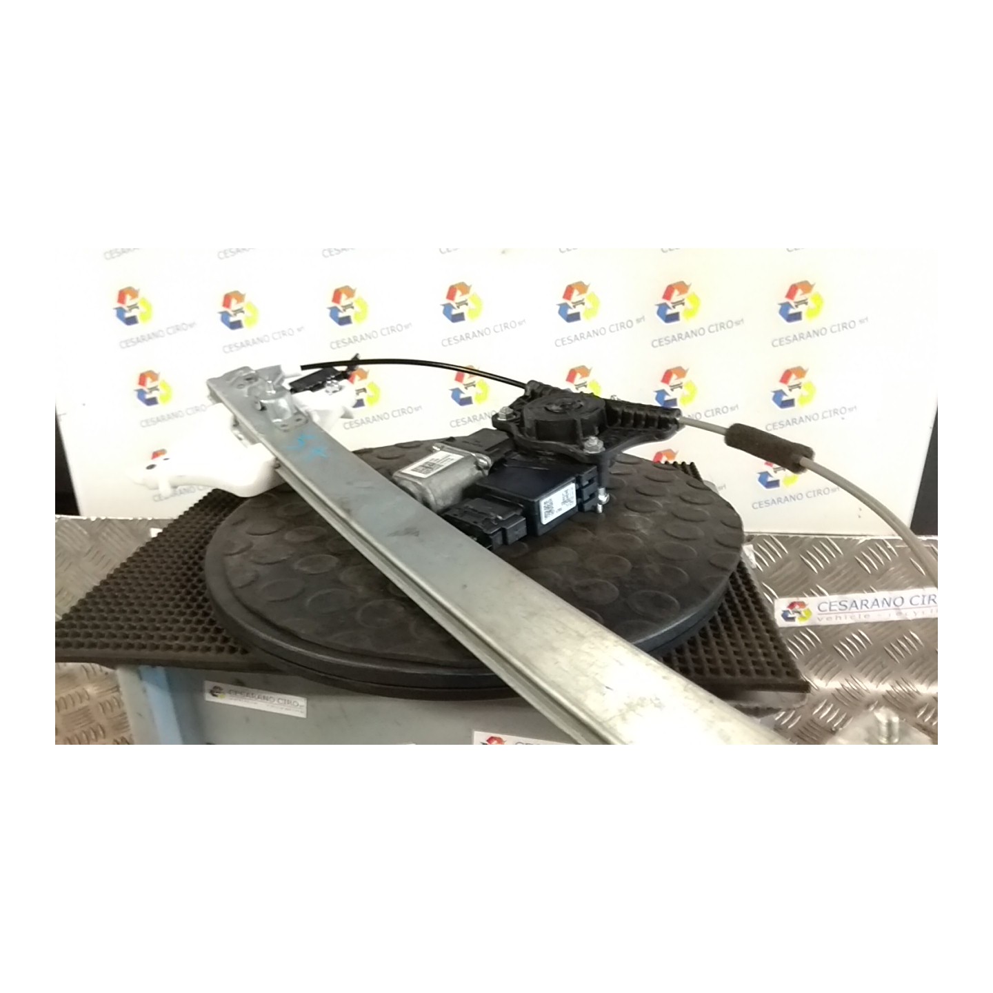 ALZACRISTALLO ELETTR. PORTA ANT. SX. 056 HYUNDAI I10 2020 (01/20-) G3LD 82403K6010