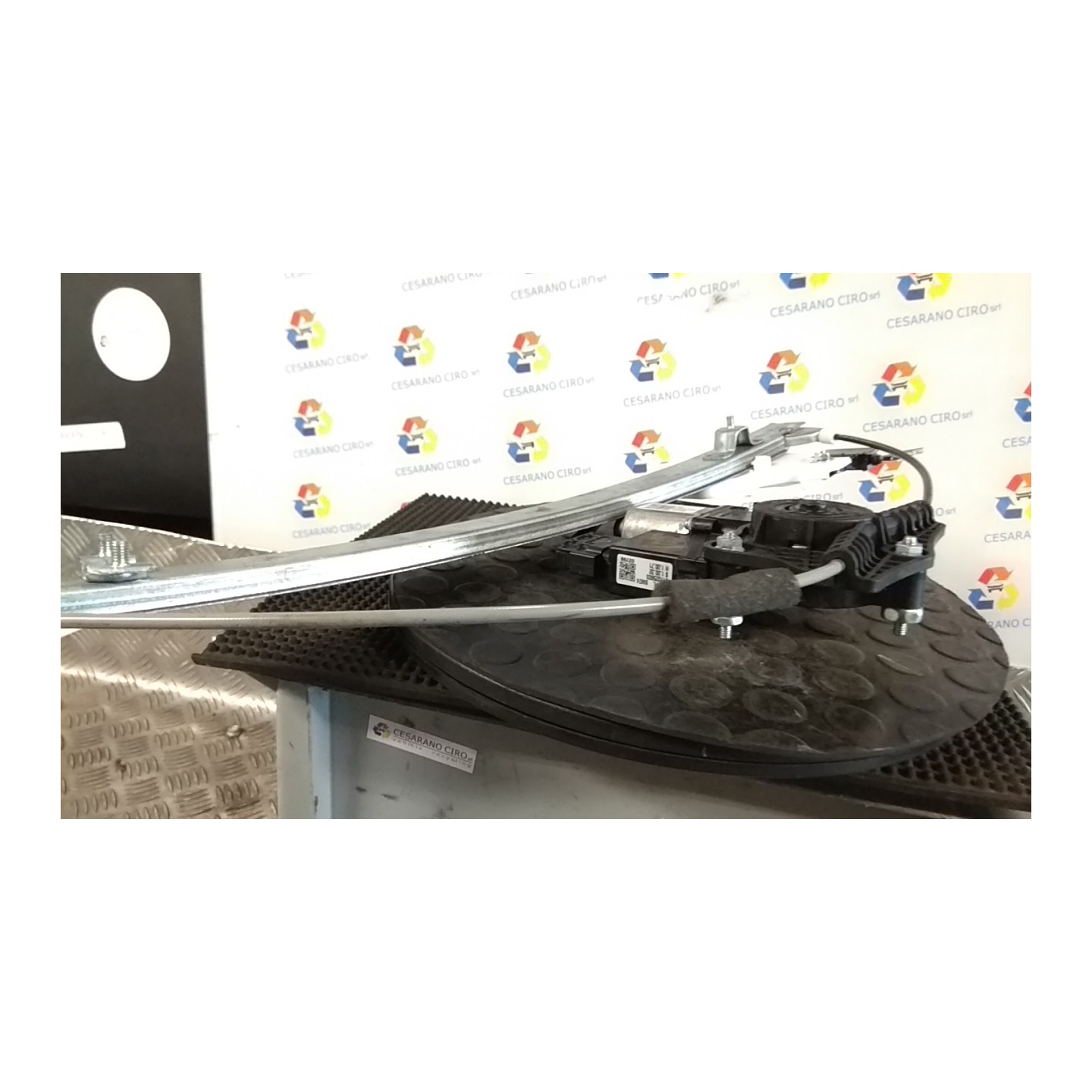 ALZACRISTALLO ELETTR. PORTA ANT. SX. 056 HYUNDAI I10 2020 (01/20-) G3LD 82403K6010