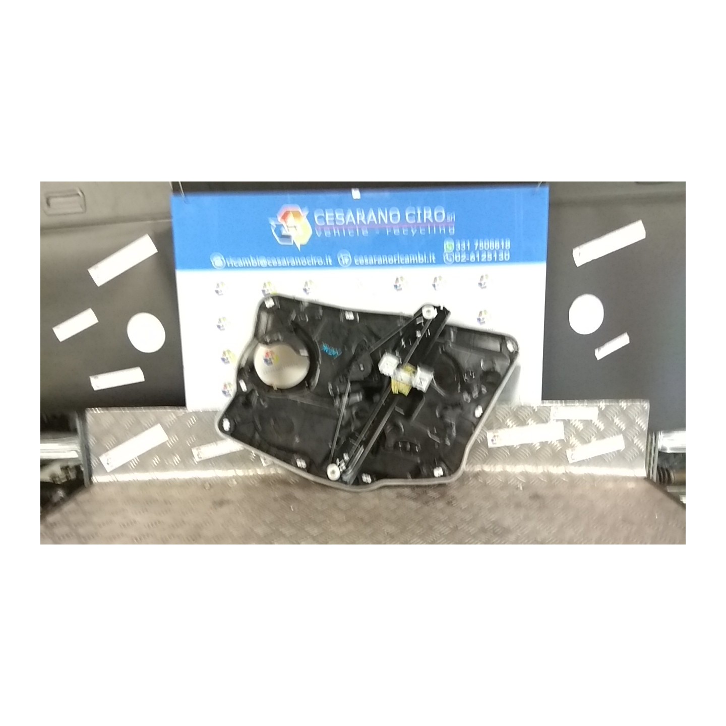 ALZACRISTALLO ELETTR. PORTA ANT. CON MOTORINO SX. 020 FIAT 500X (6X) (07/18-12/22) 55263842 52120684