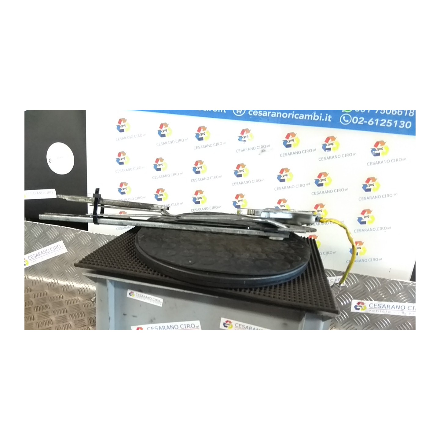 ALZACRISTALLO ELETTR. PORTA POST. DX. 009 HONDA HR-V 1A SERIE (01/99-02/06) D16W1 72711S4N003