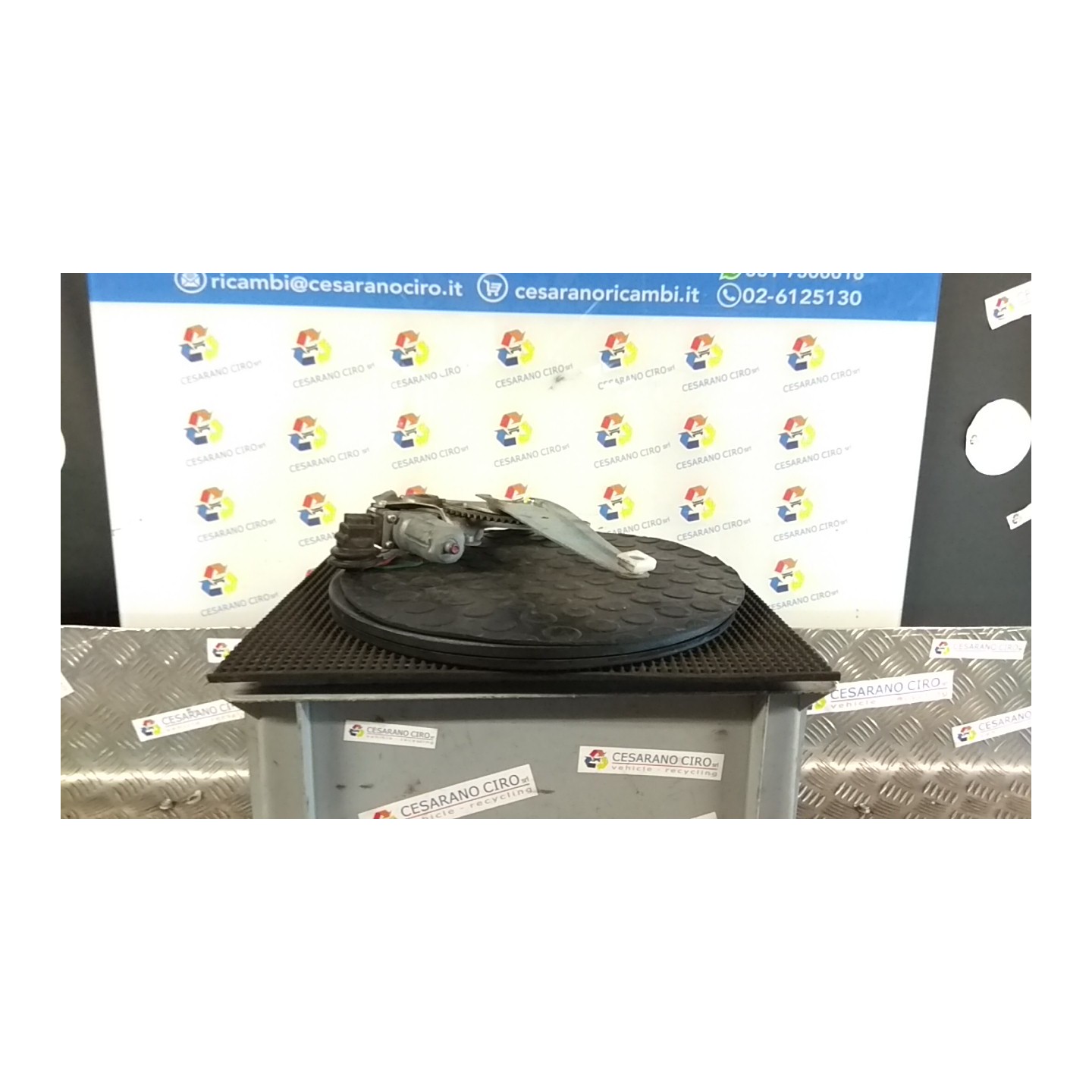ALZACRISTALLO ELETTR. PORTA POST. SX. 075 TOYOTA RAV 4 3A SERIE (02/10-12/13) 2ADFTV 6980442040