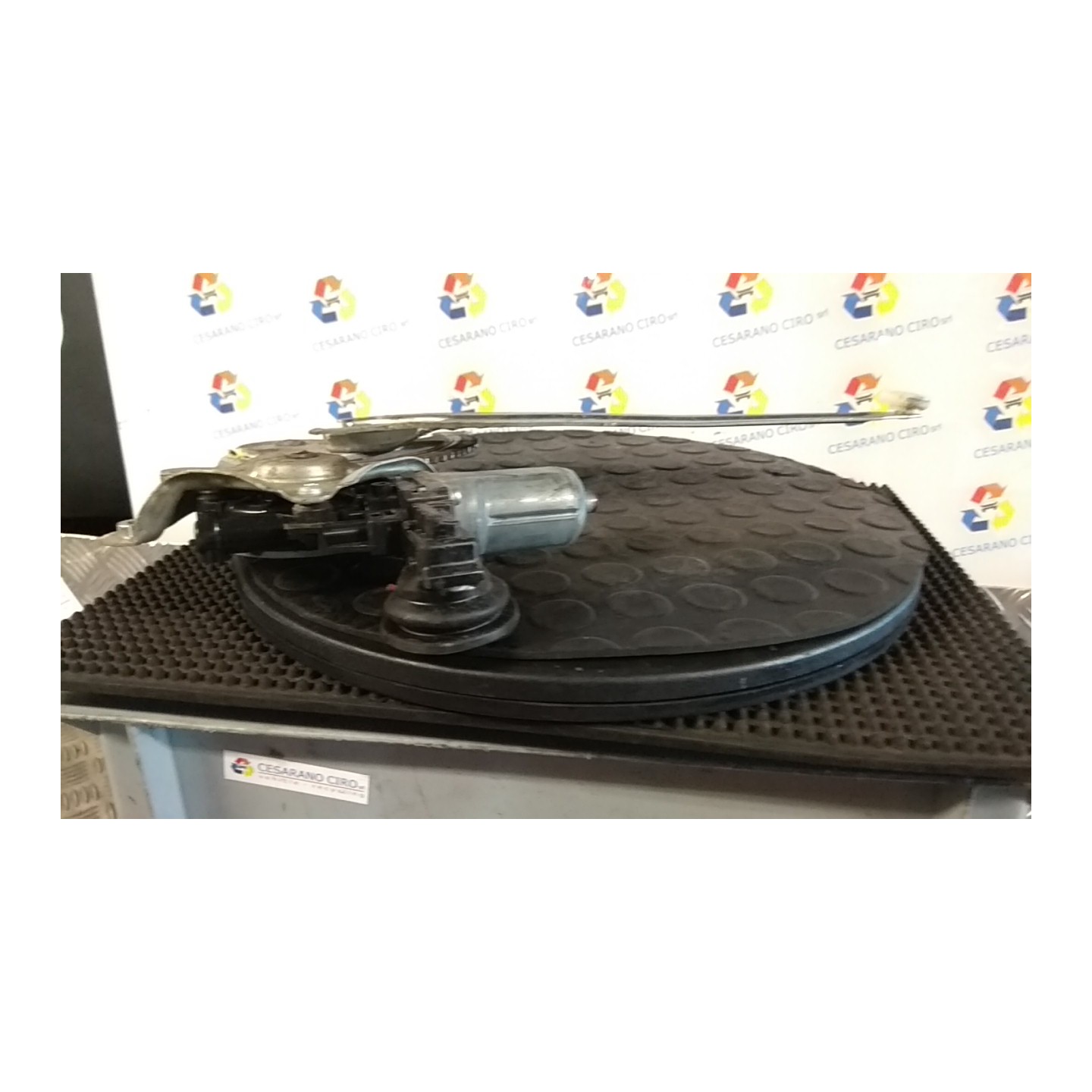ALZACRISTALLO ELETTR. PORTA POST. SX. 075 TOYOTA RAV 4 3A SERIE (02/10-12/13) 2ADFTV 6980442040