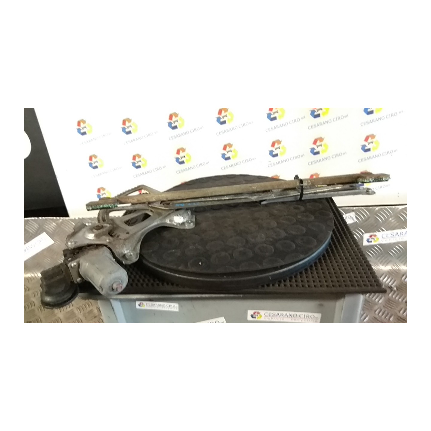 ALZACRISTALLO ELETTR. PORTA ANT. DX. 076 TOYOTA RAV 4 3A SERIE (02/10-12/13) 2ADFTV 6980152080