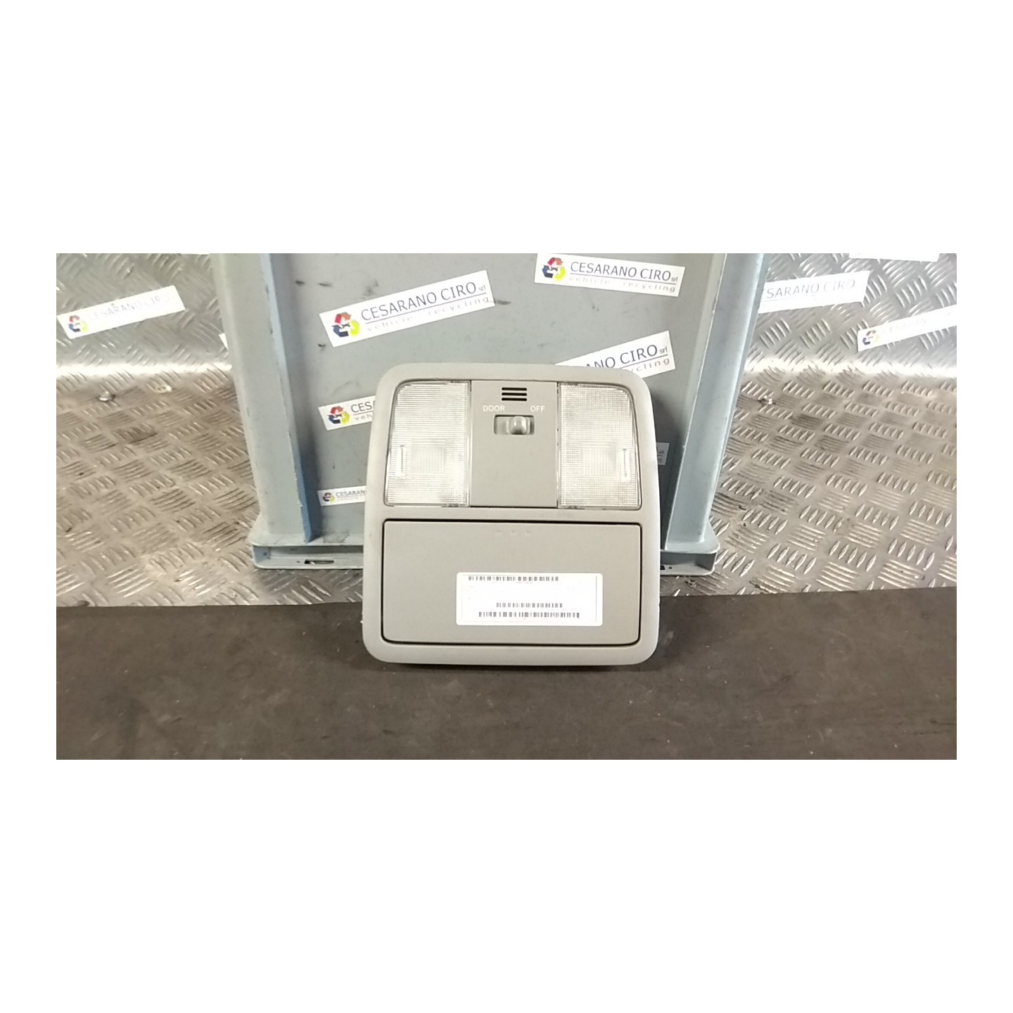 LUCE CORTESIA ANT. TETTO P/TETTO C/APERTURA 091 TOYOTA RAV 4 3A SERIE (02/10-12/13) 2ADFTV 8126042140B0