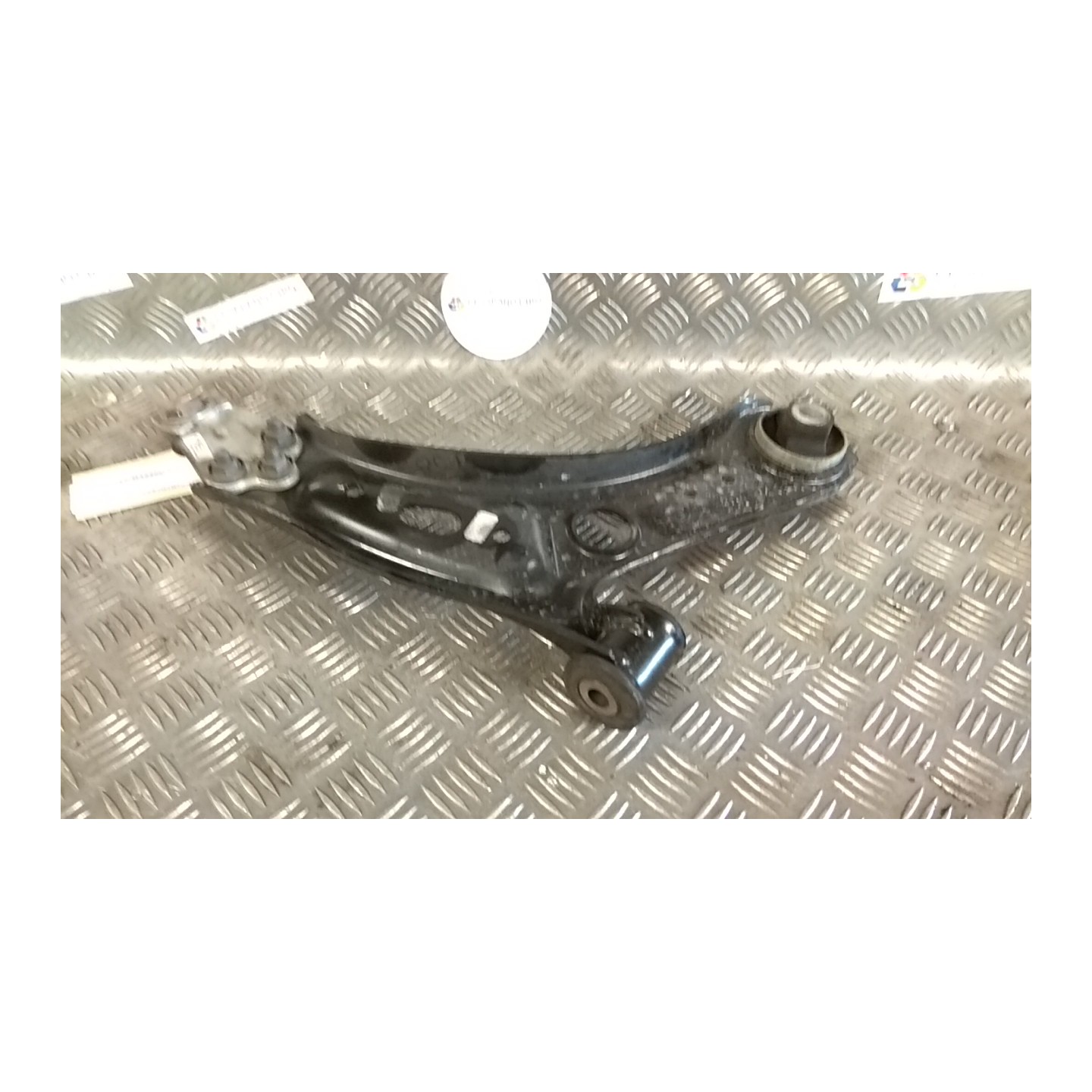 BRACCIO OSCILLANTE ANT. SOSP. POST. SX. 149 FIAT 500X (6X) (07/18-12/22) 55263842 52025625
